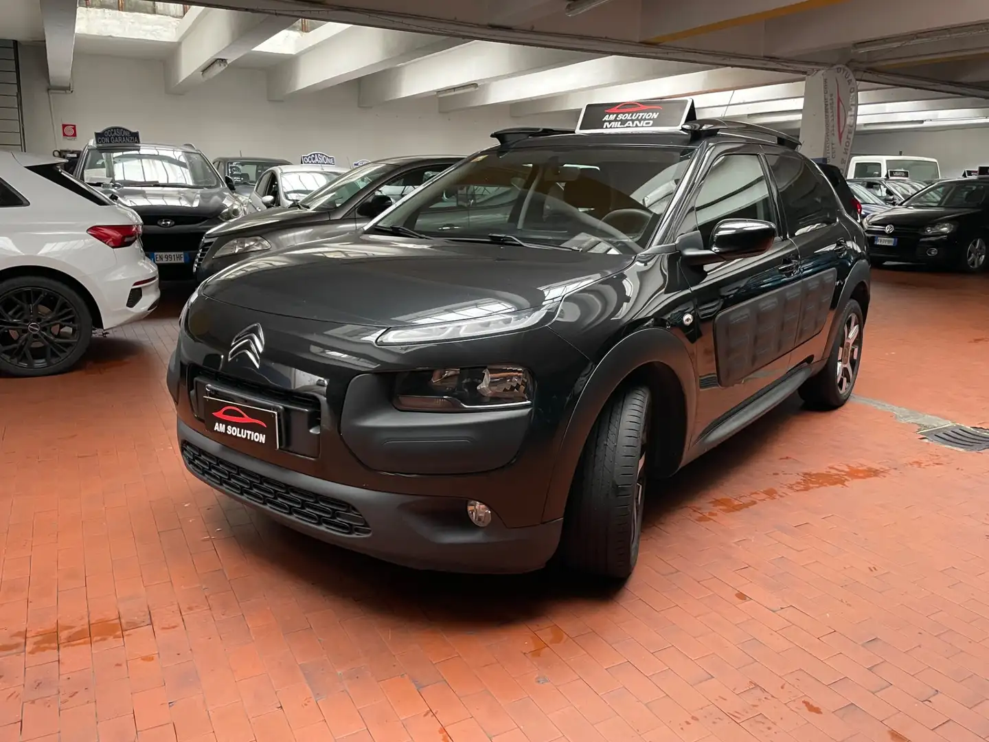 Citroen C4 Cactus 1.2 Neopatentati Euro 6 Zwart - 2