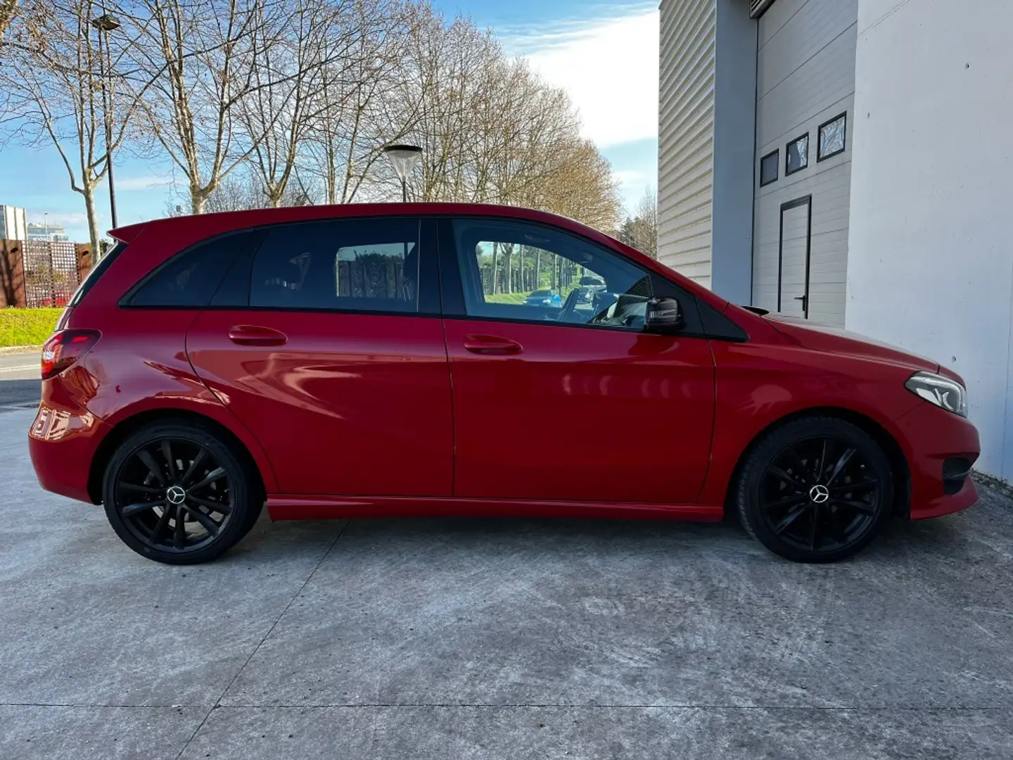 Mercedes-Benz B 180 180CDI BE Sport 7G-DCT Rojo - 2