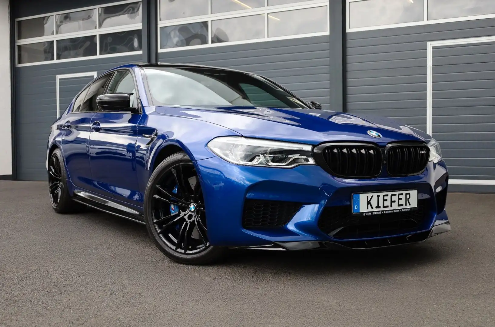 BMW M5 xDrive/B&W/HUD/360/Adapt.LED/4xSHZ/SBL/TTW/20 Blau - 1