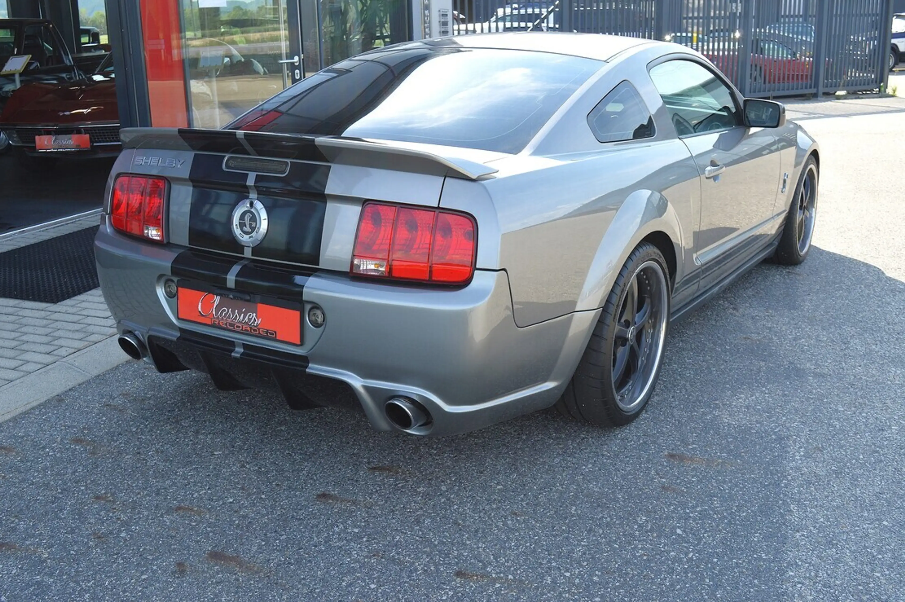 Ford Mustang Shelby GT500 — photo 11