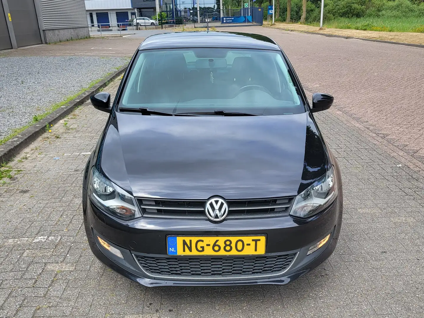 Volkswagen Polo Polo 1.4-16V Highline Zwart - 2
