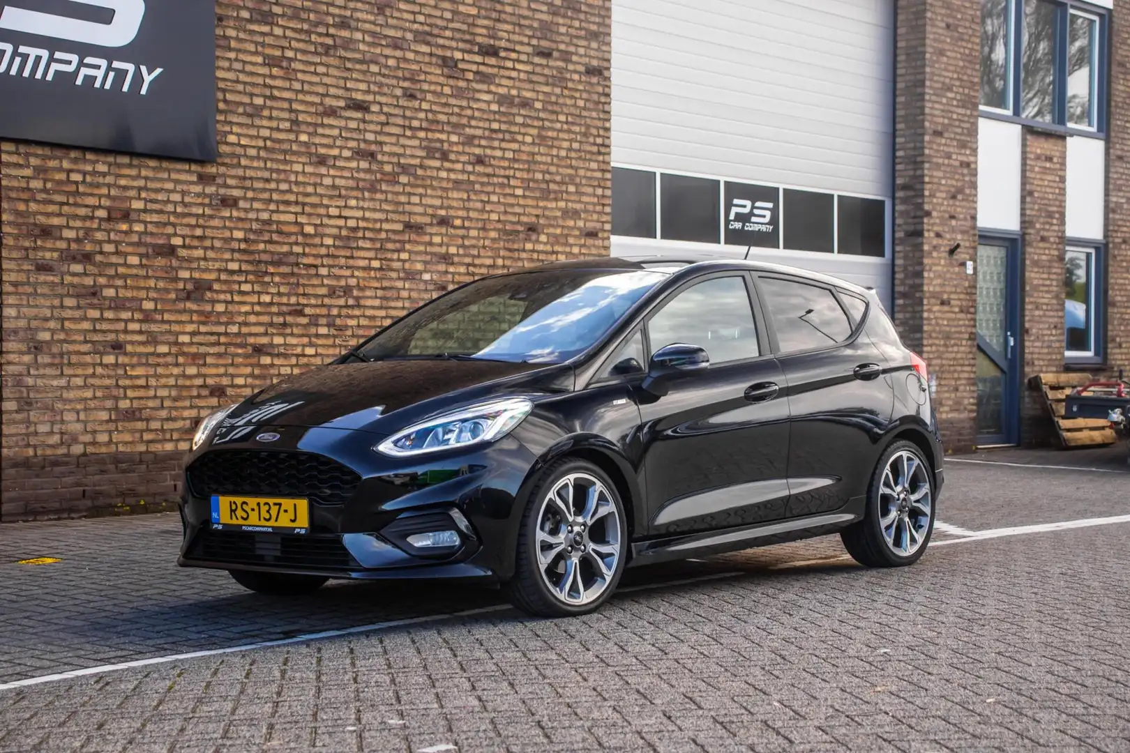 Ford Fiesta 1.0 EcoBoost ST-Line, NAP, Cruise, Carplay Noir - 2