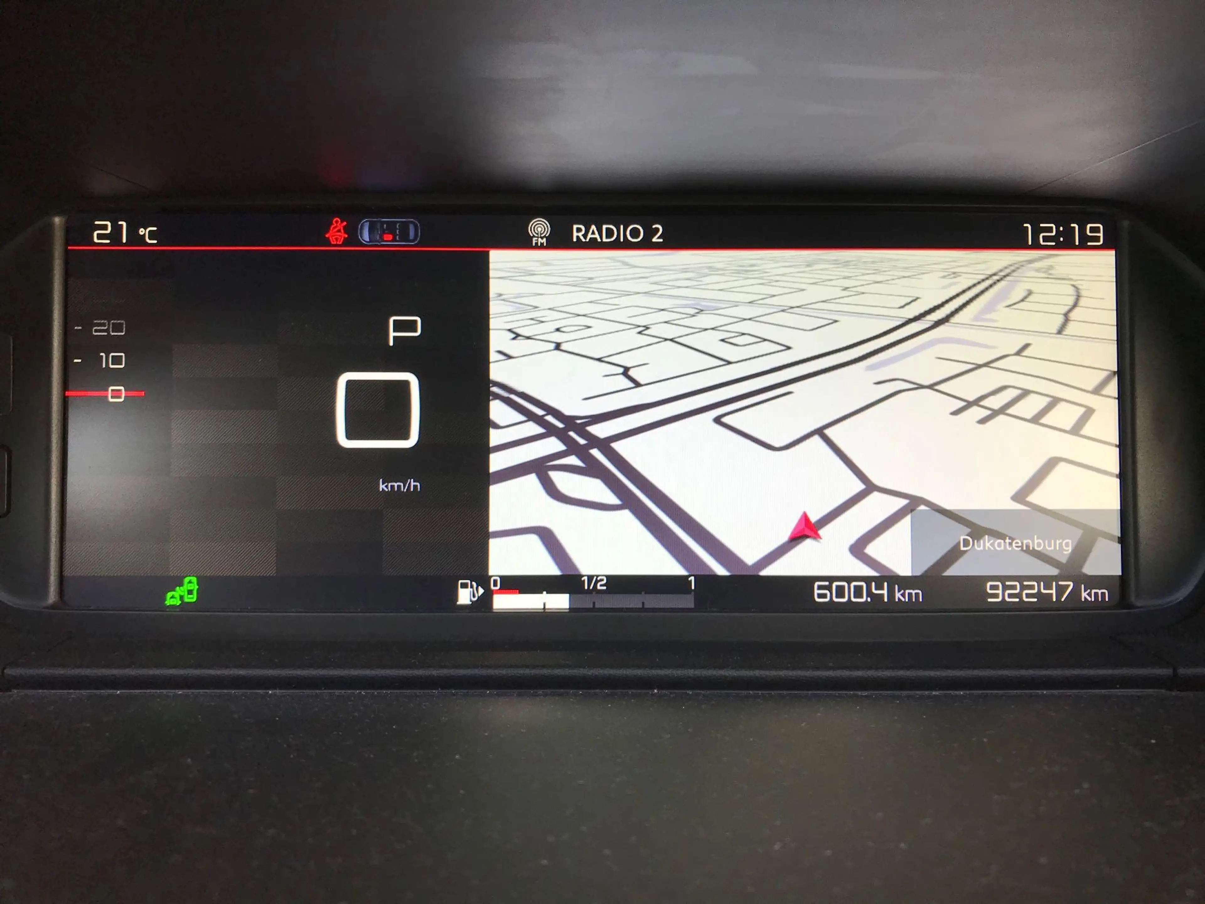 Citroen C4 Picasso 1.2 PureTech Shine — photo 9