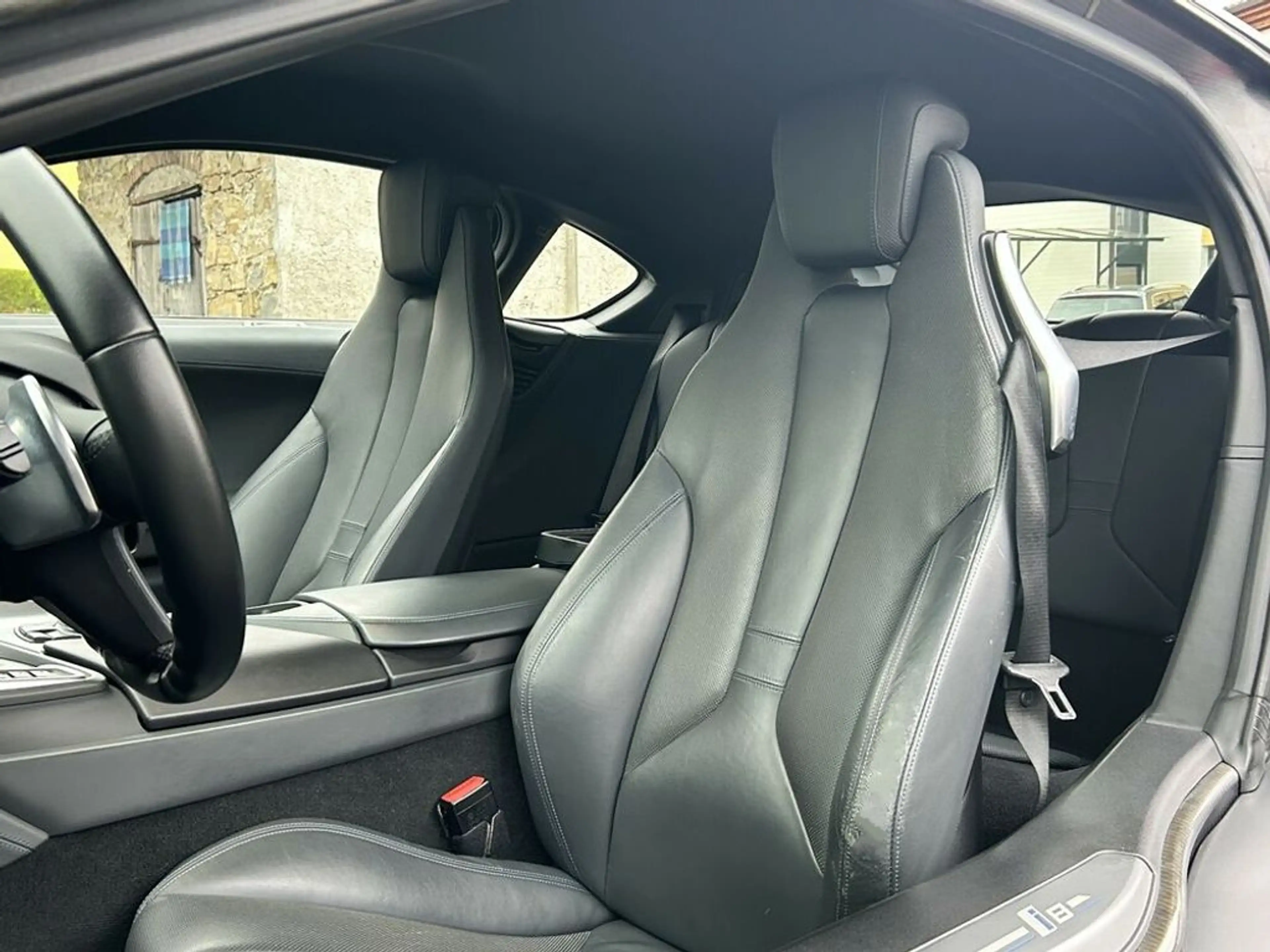 BMW i8 Coupé *LED*HUD*H&K*360°*CARBON*STANDKLIMA*20'' — photo 11