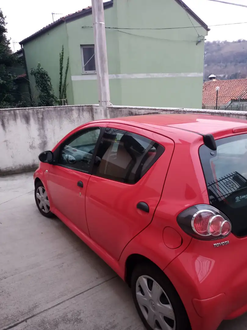 Toyota Aygo 5p 1.0 Now Red Edition Rosso - 1