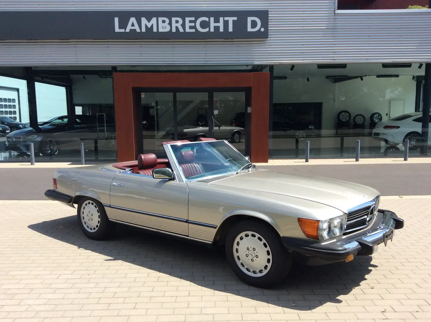 Mercedes-Benz SL 380 nieuwe staat met hardtop Silver - 1