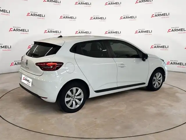Renault Clio view 4