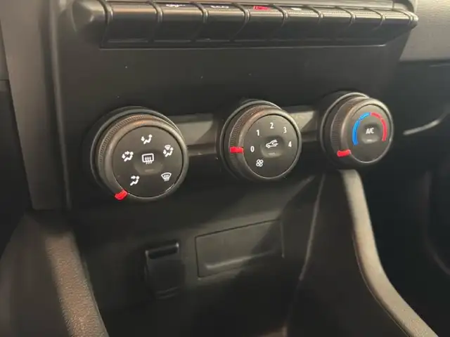 Renault Clio view 11