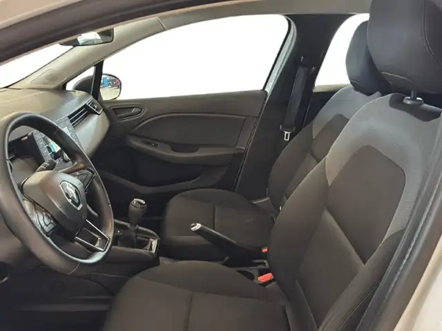Renault Clio view 12