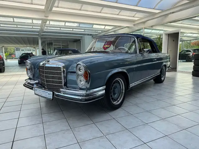 Mercedes-Benz 280 SE 3.5  Cabrio Umbau auf 5.7 Liter Neuaufbau