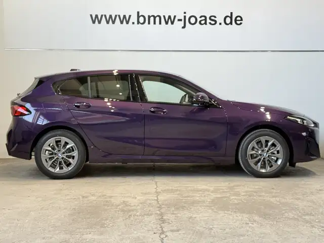 BMW 1 Series view 11