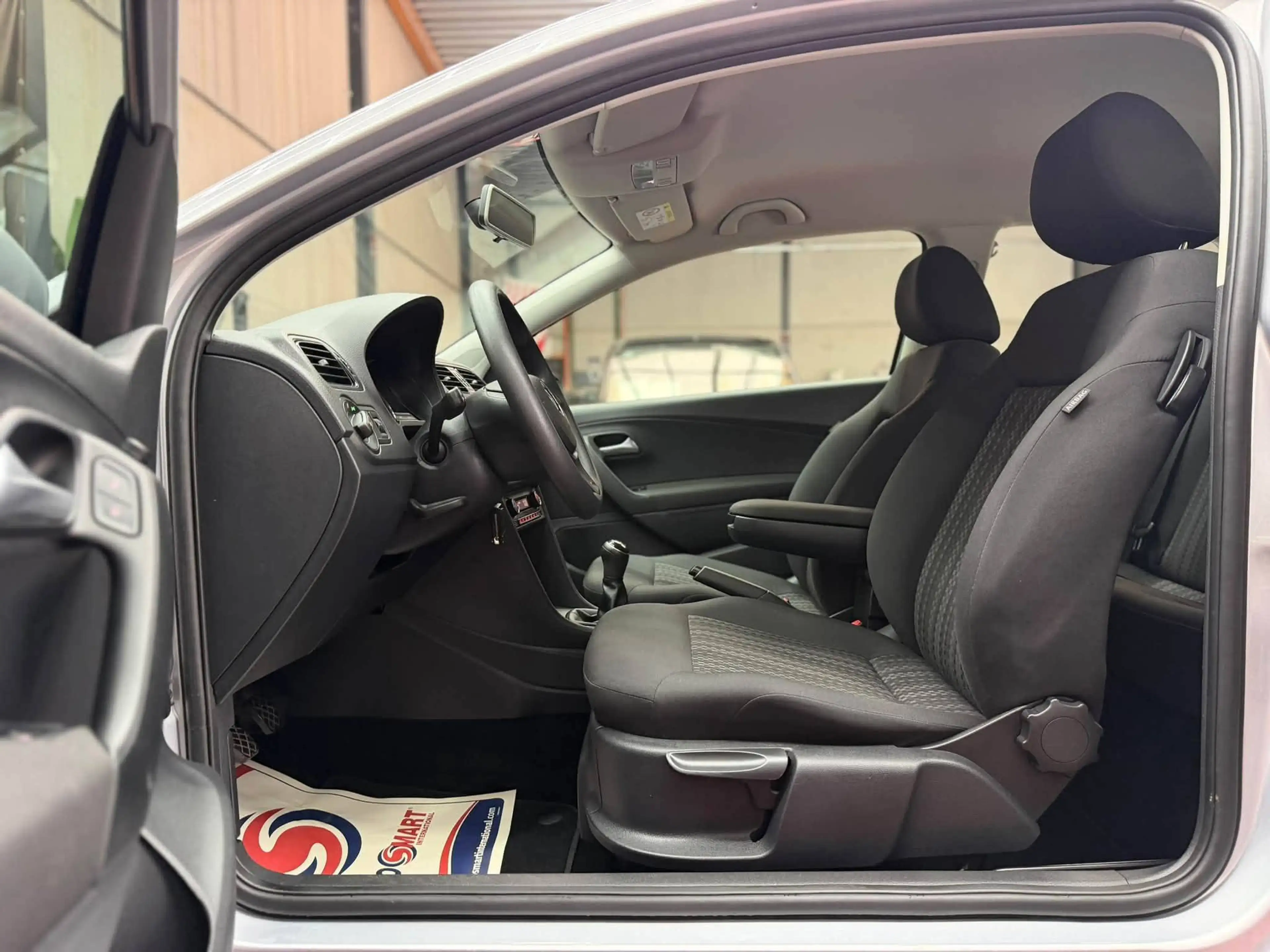 Volkswagen Polo Polo 1.0i Trendline CLIM DIGITAL AIRCO — photo 5