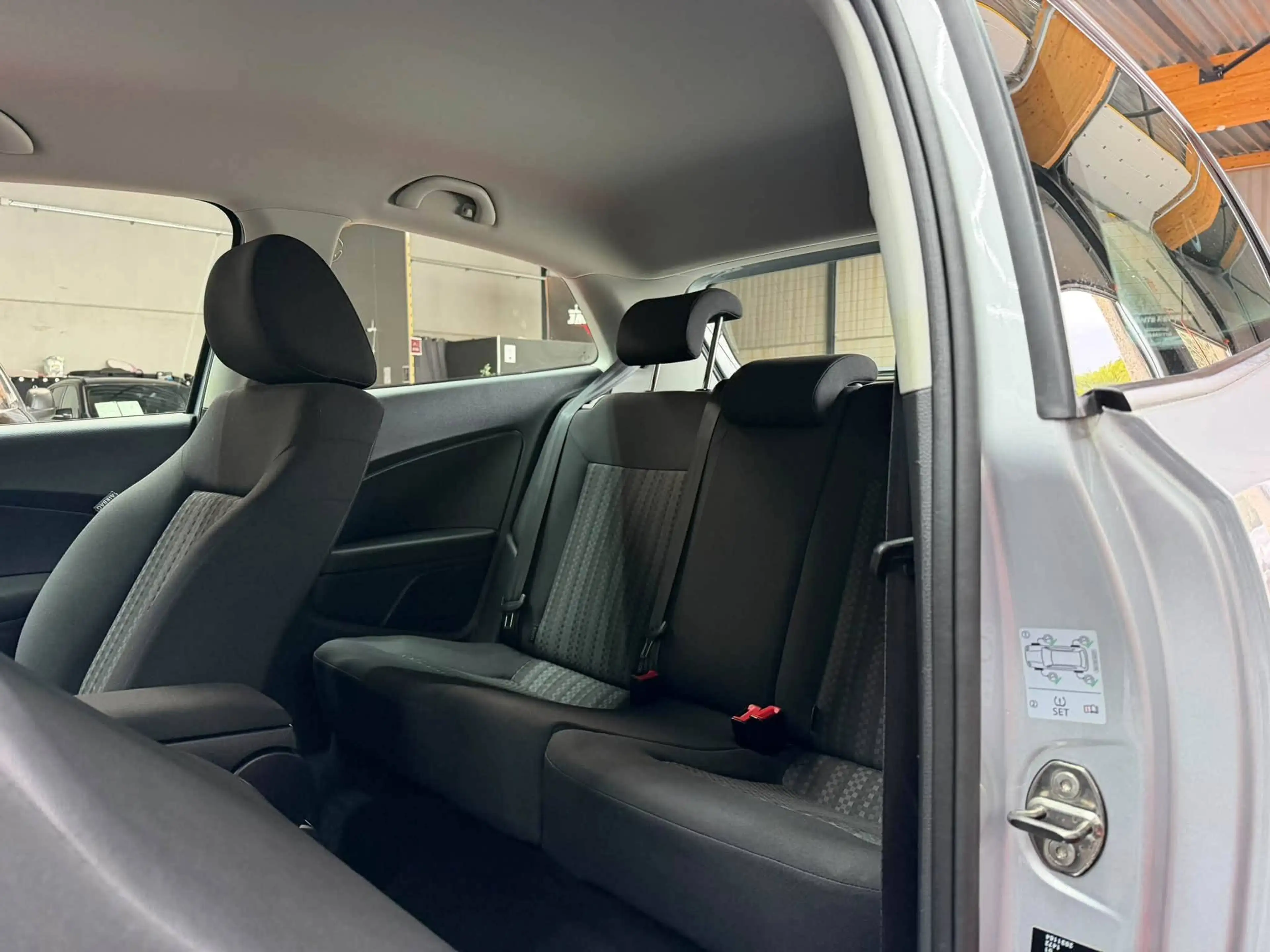Volkswagen Polo Polo 1.0i Trendline CLIM DIGITAL AIRCO — photo 15