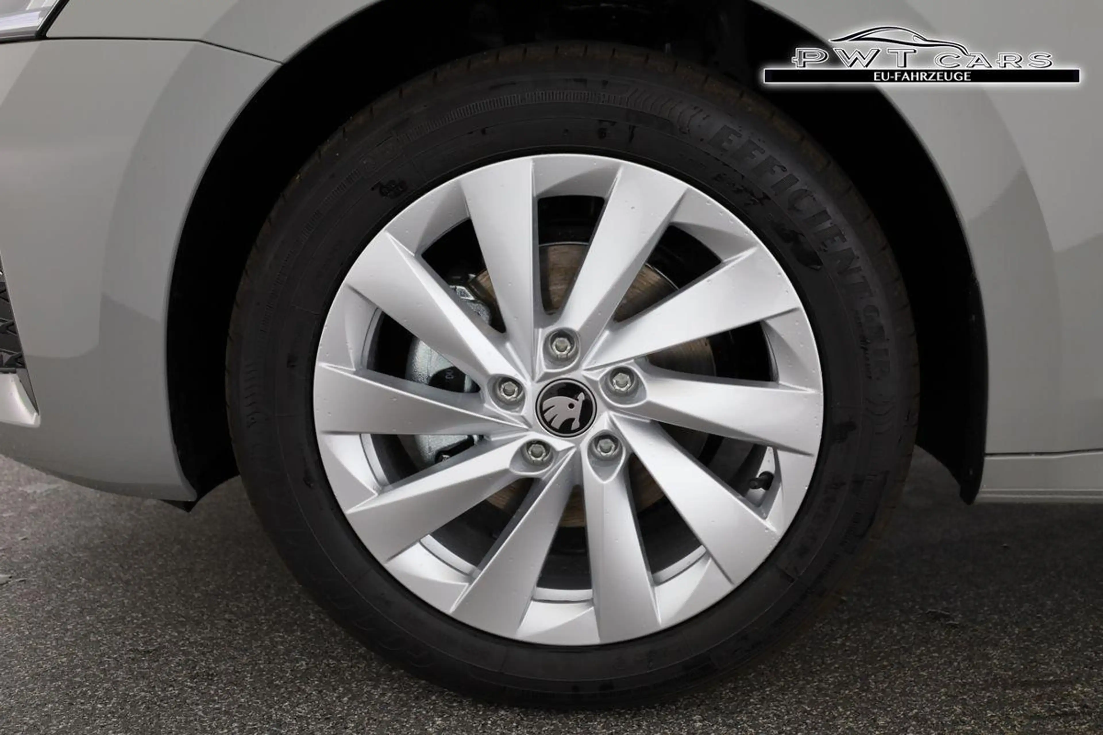 Skoda Octavia Combi 1.5 TSI 110 kW Selection Selection, LED, ... — photo 13