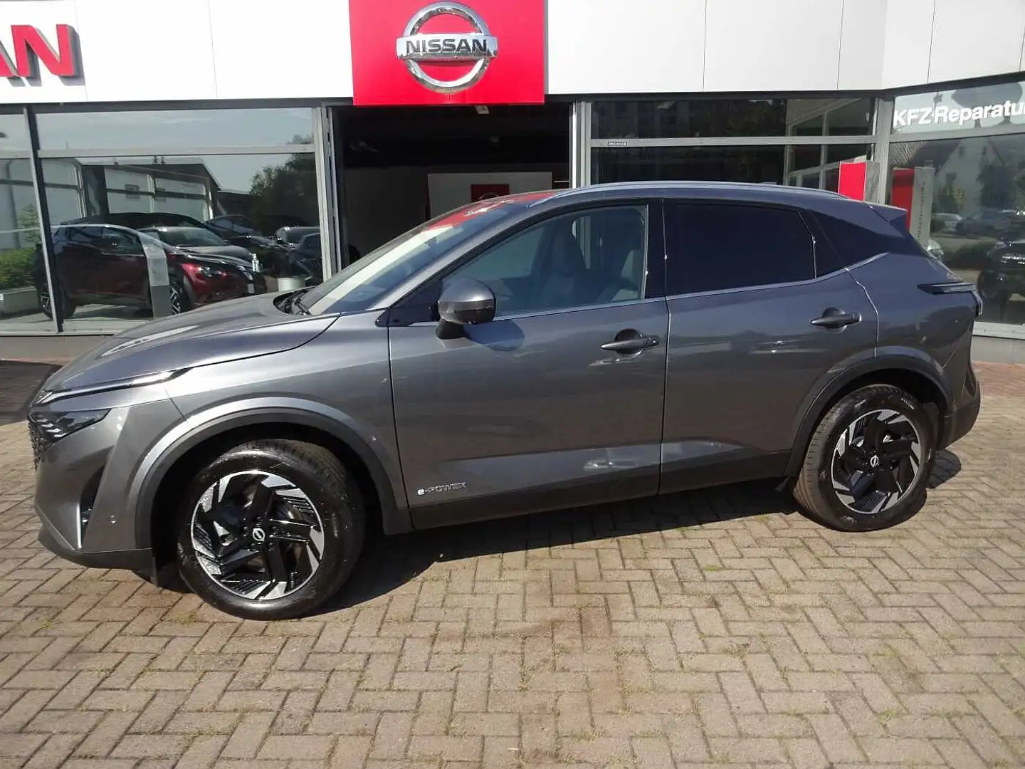Nissan Qashqai Elektro/Benzin 1.5 VC-T e-Power N-Connecta, Winter Grau - 1