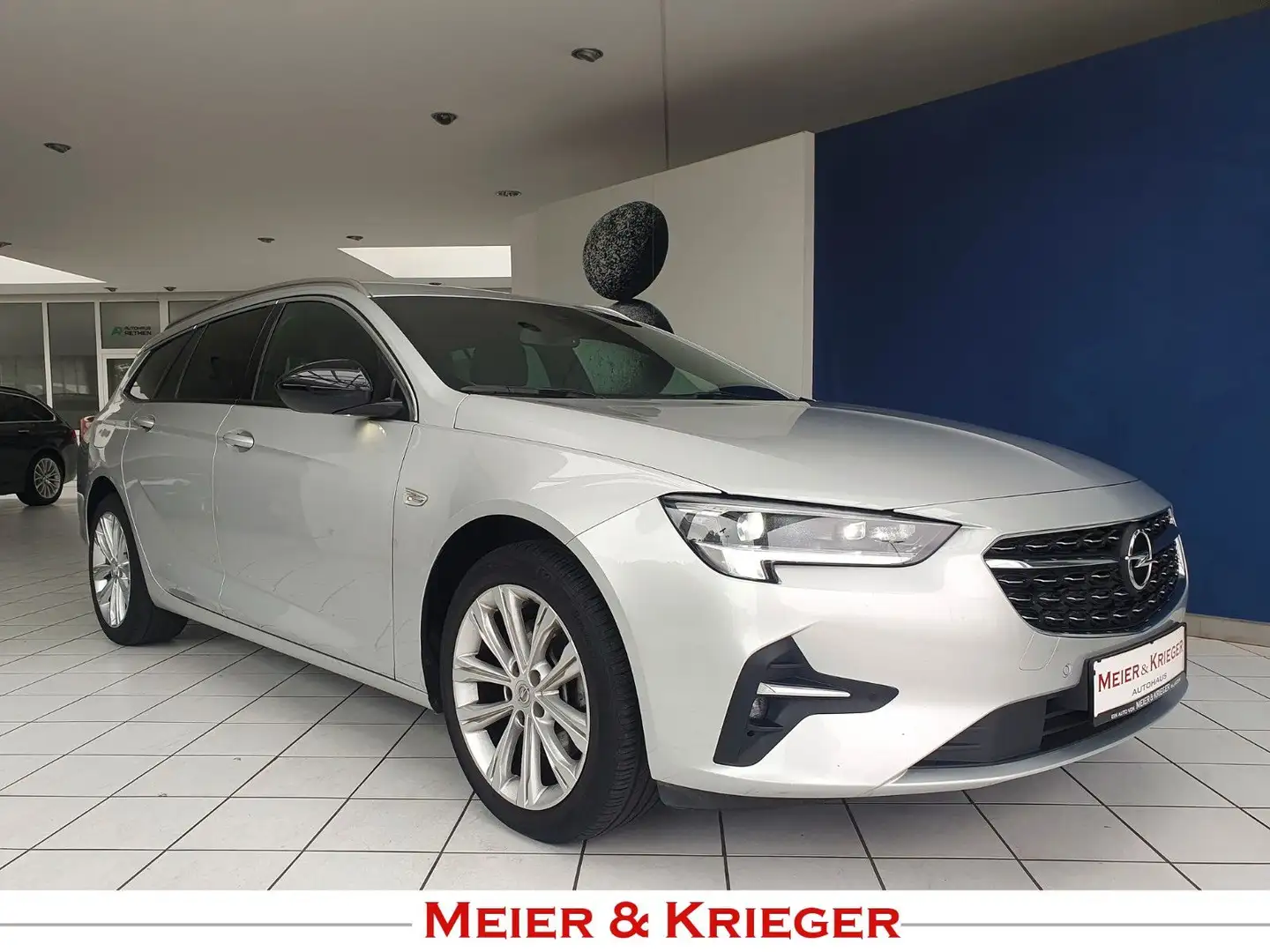 Opel Insignia B Business Elegance Aut/AHK/LED/18"/1Hd Silber - 1