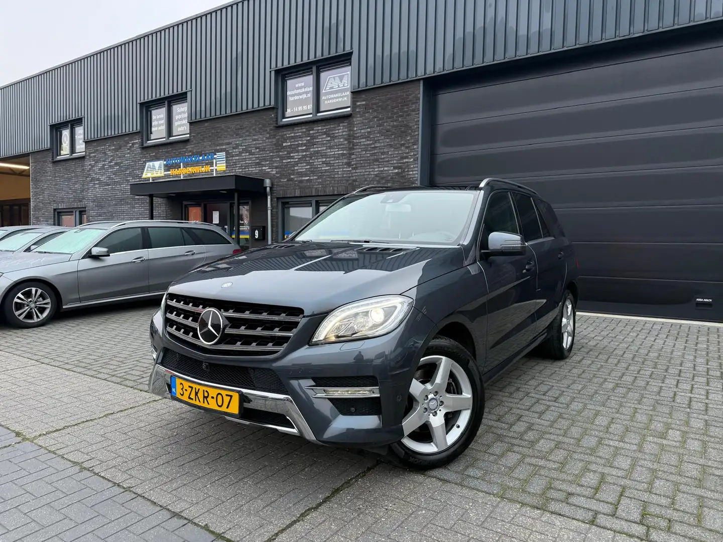 Mercedes-Benz ML 350 M-klasse BlueTEC | 1E EIGENAAR | 12MND GARANTIE | Grijs - 2