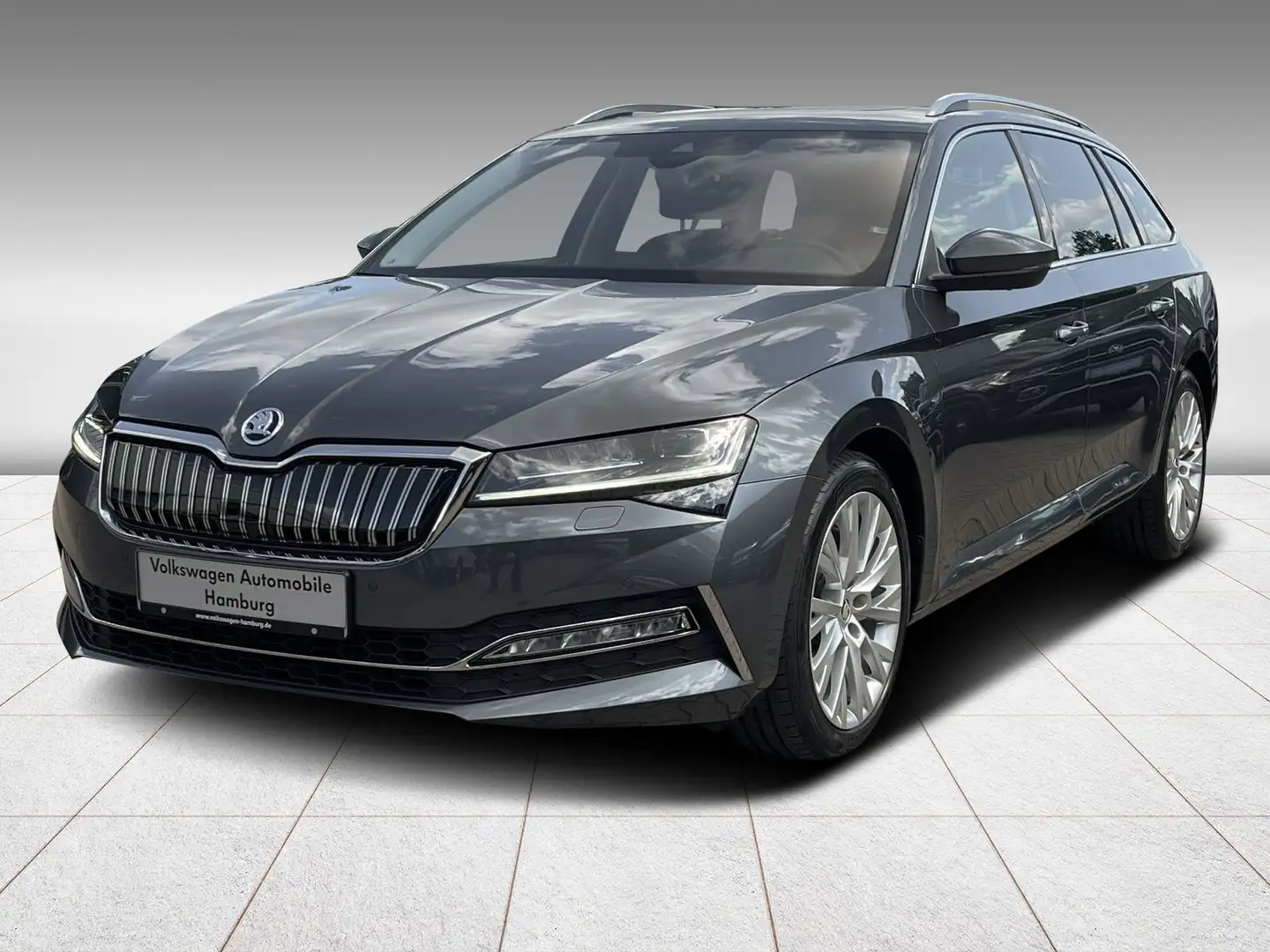 Skoda Superb Combi 1.4 TSI DSG Style iV AHK Kamera Kli Grau - 2