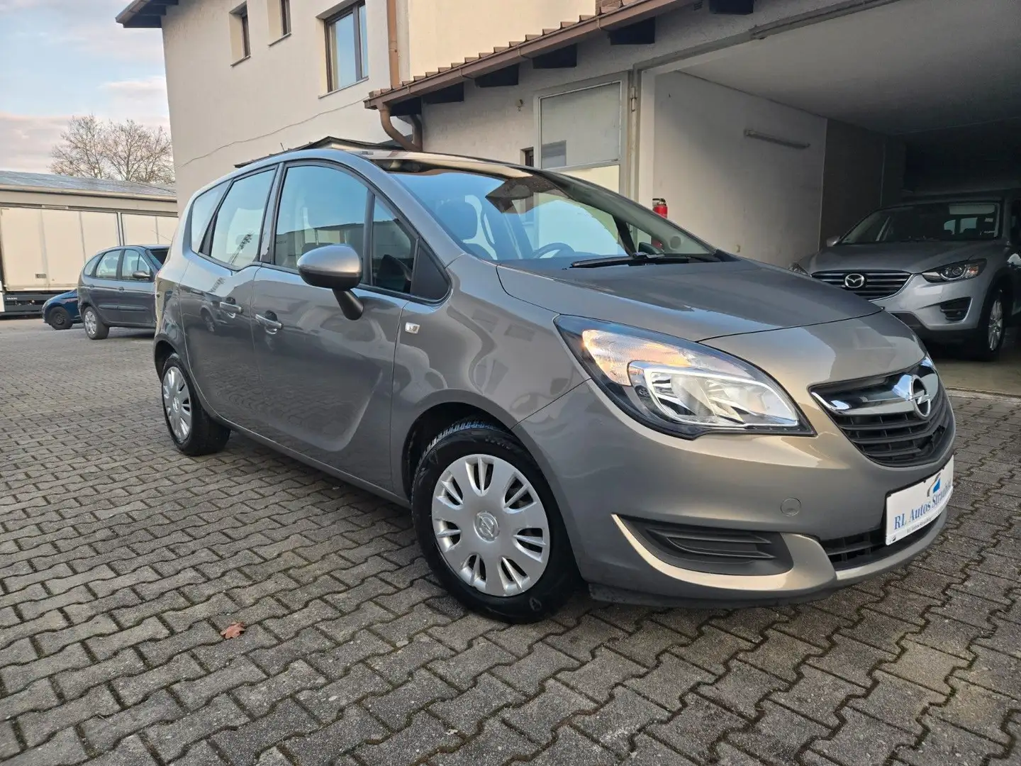 Opel Meriva B Edition*8Fach bereift *EURO 6* Brun - 2
