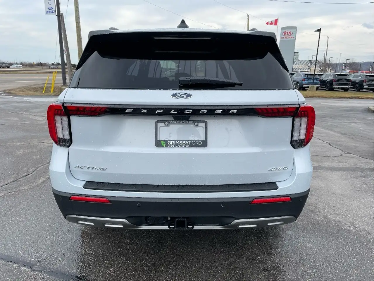 Ford Explorer photo Ford Explorer