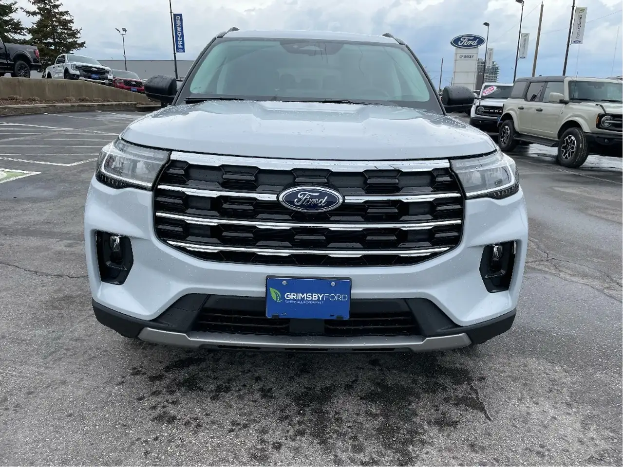 Ford Explorer photo Ford Explorer