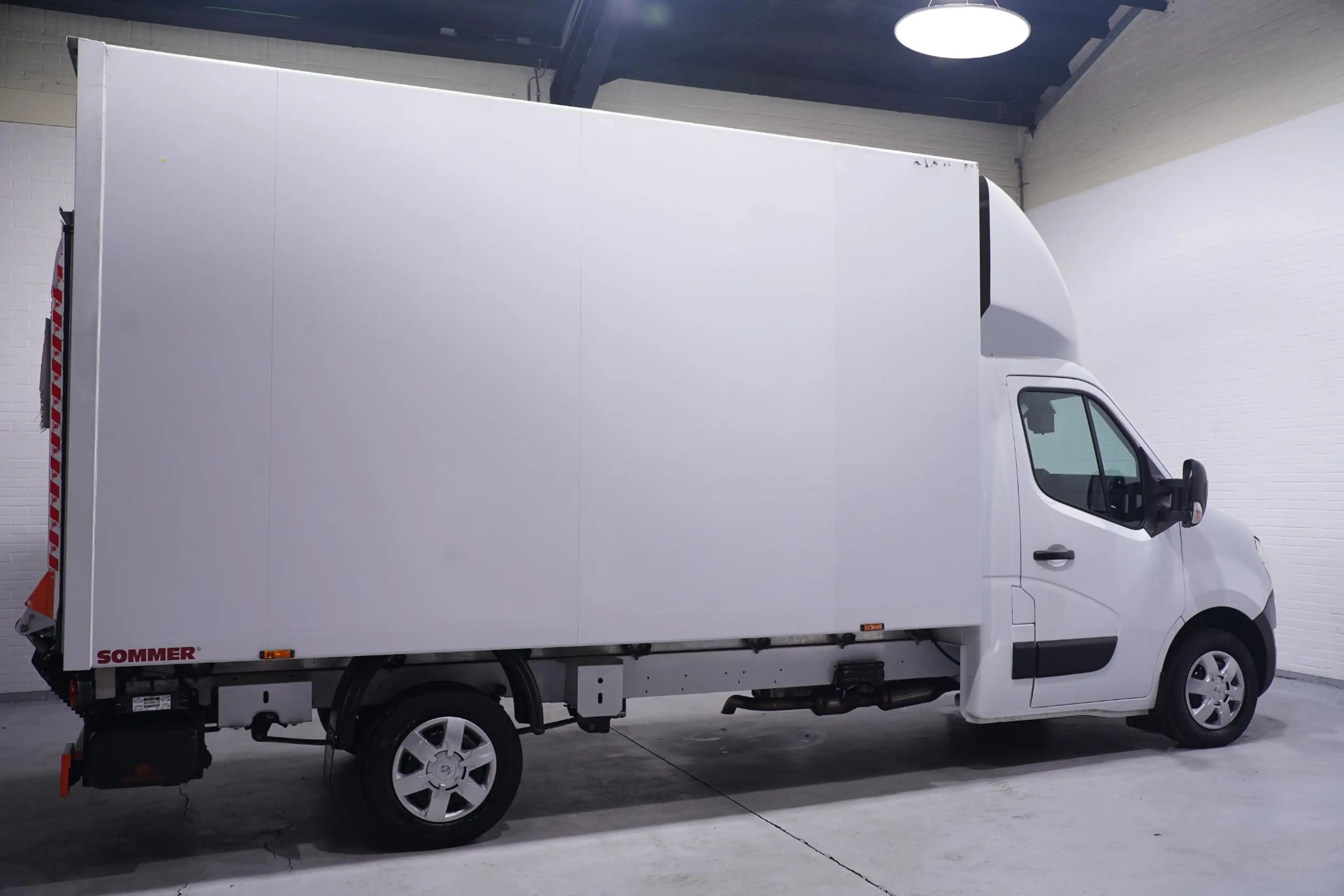 Nissan Interstar 2.3 DCi 165 pk Bakwagen met Laadklep Airco, Apple — photo 8