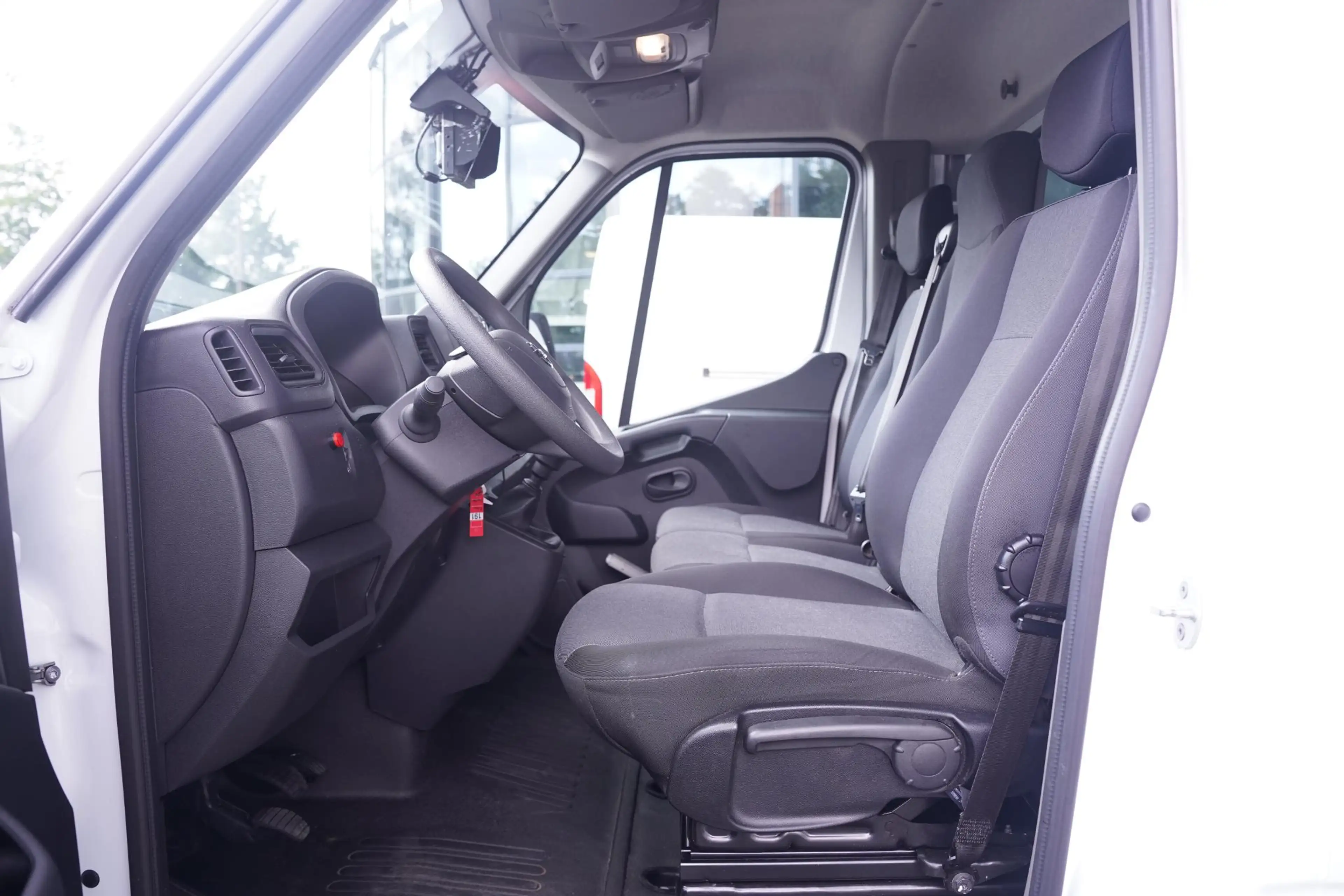 Nissan Interstar 2.3 DCi 165 pk Bakwagen met Laadklep Airco, Apple — photo 20