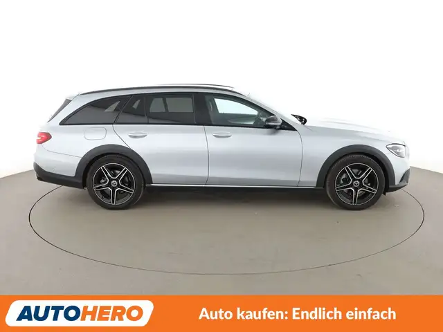Mercedes-Benz E-Class view 7