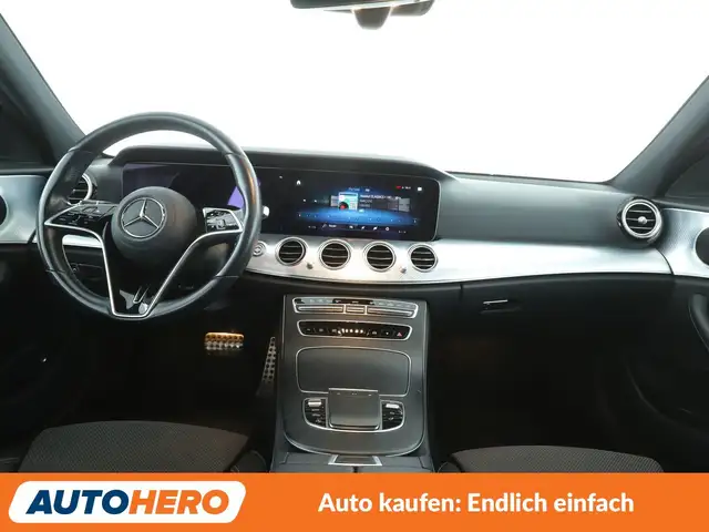 Mercedes-Benz E-Class view 12