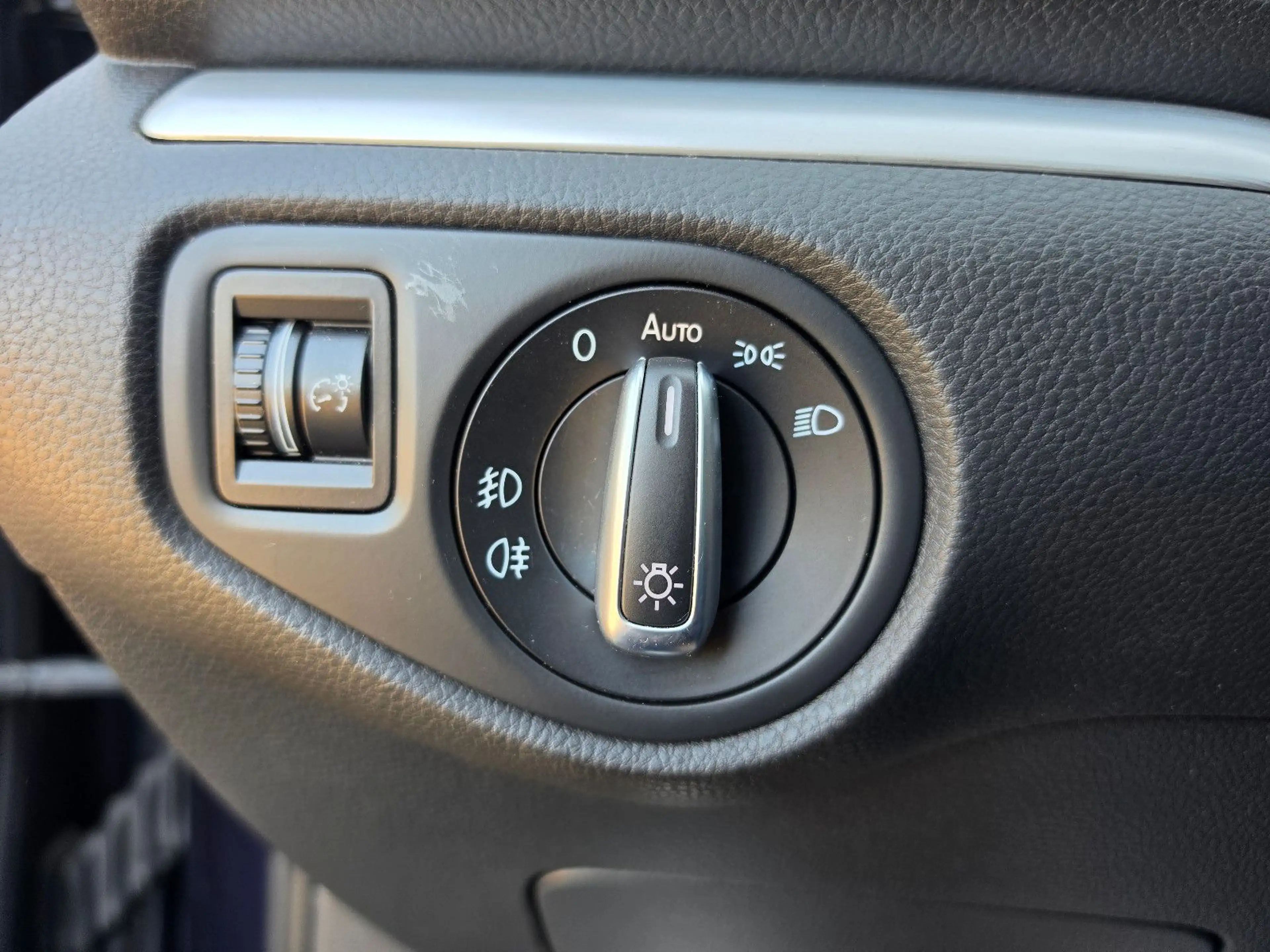 Volkswagen Sharan Comfortline AHK 7-SITZER KAM NAV ACC — photo 11