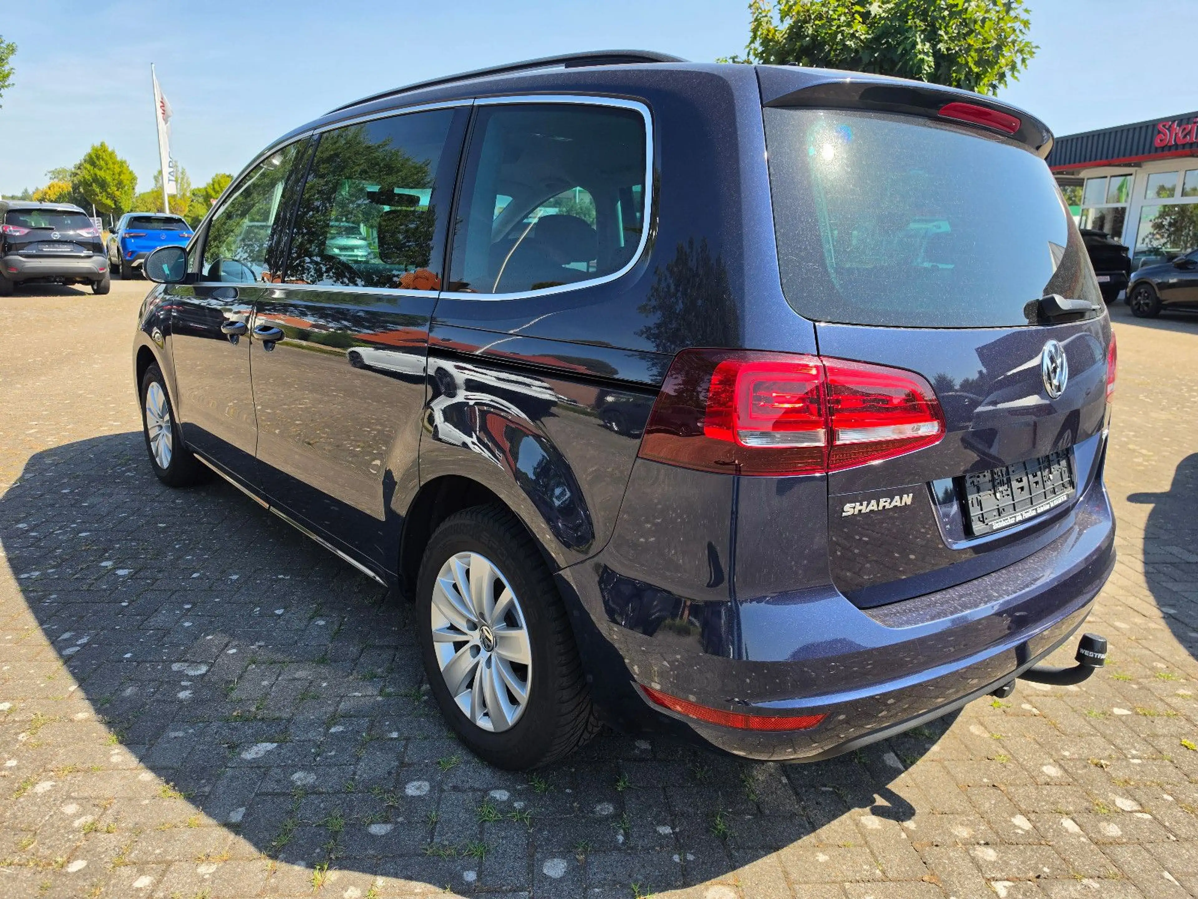 Volkswagen Sharan Comfortline AHK 7-SITZER KAM NAV ACC — photo 2