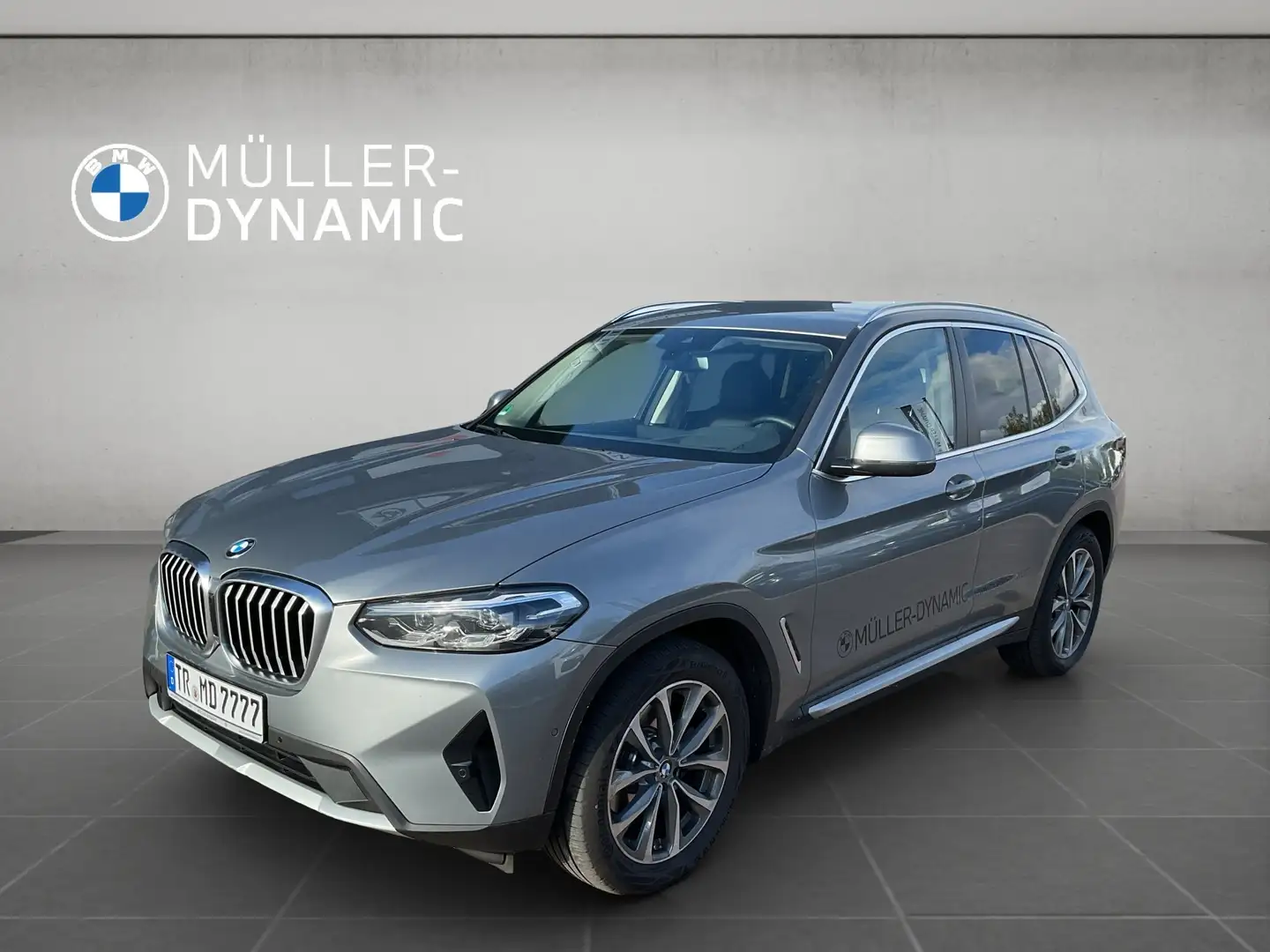 BMW X3 xDrive20d LED AHK RÜCKFAHR KOMFORTZUG VIRT COCK+ Grau - 1
