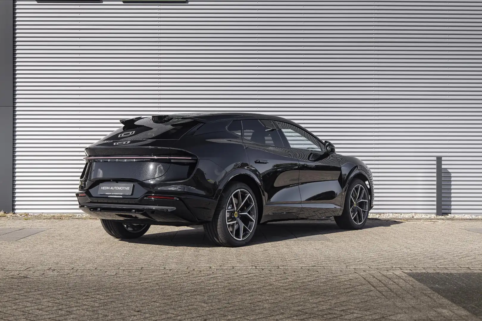 Lotus Eletre EDS 450 4WD 112 kWh | Trekhaak | 22'' wielen | 350 - 2