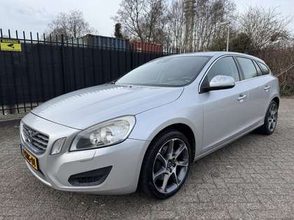 Volvo V60 2.0 T5 240 PK Summum Leer/Stoelverw/Clima/Cruise