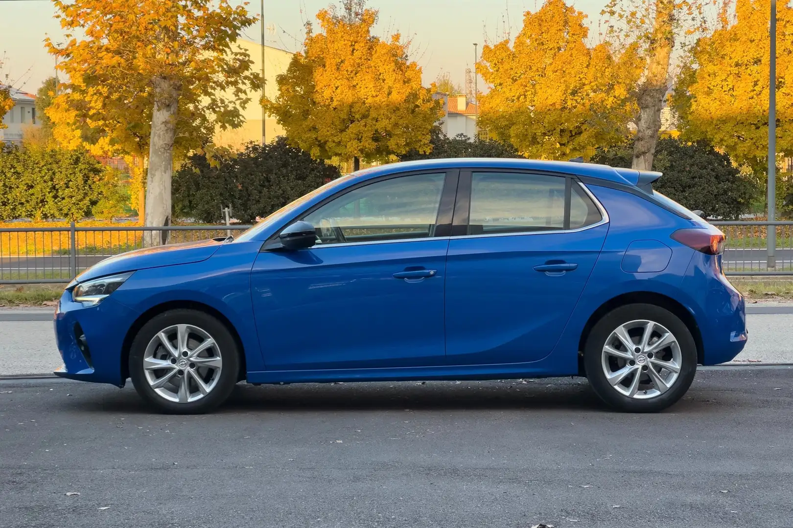 Opel Corsa Corsa 1.5 DIESEL ELEGANCE  IN ARRIVO Bleu - 2