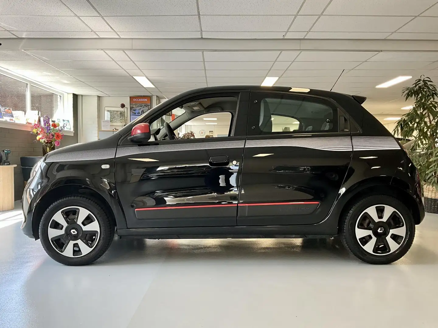 Renault Twingo 1.0 SCe Collection ** RIJKLAARPRIJS ** Zwart - 2