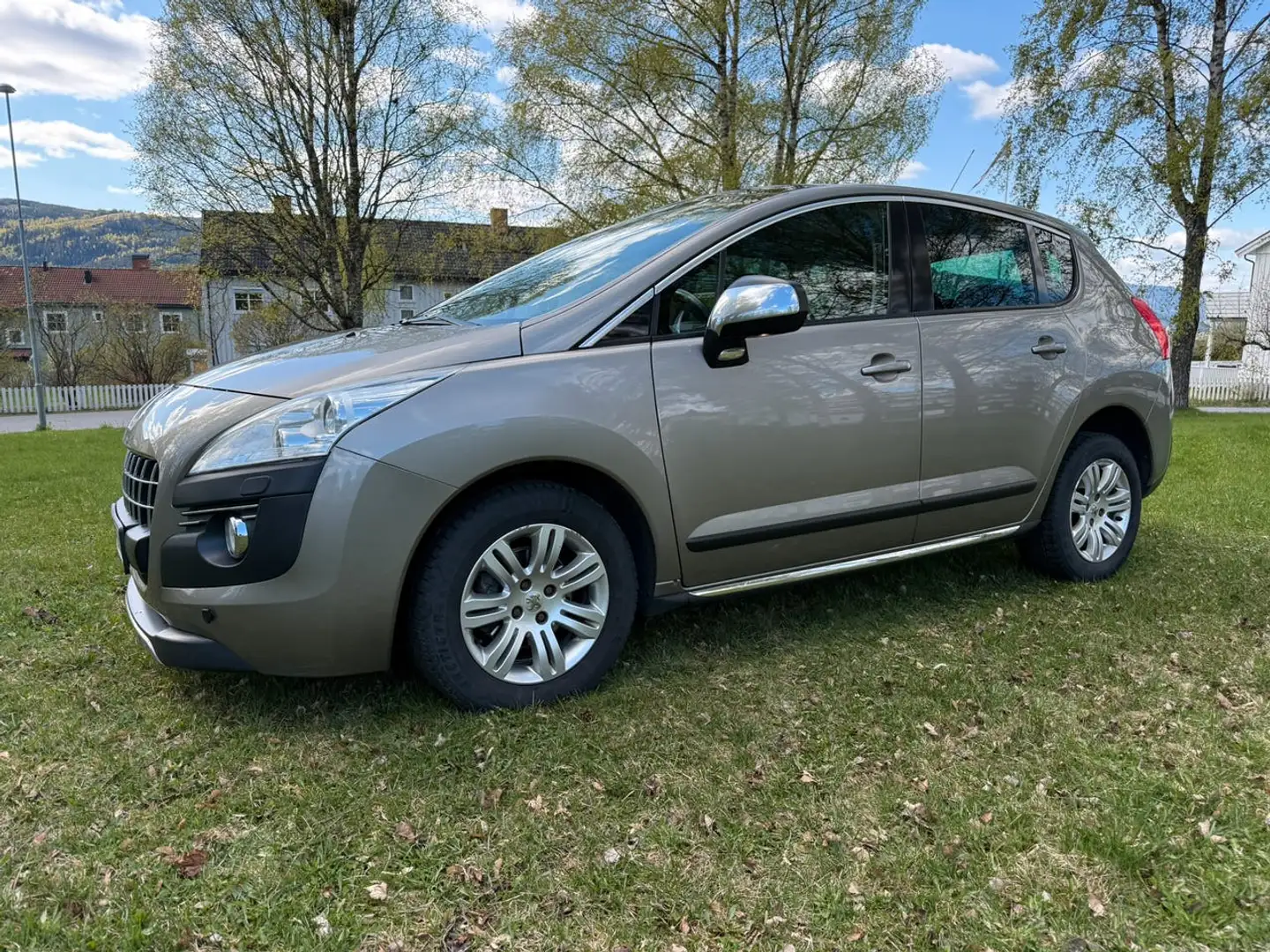 Peugeot 3008 1.6 HDi Active 112ch - 1