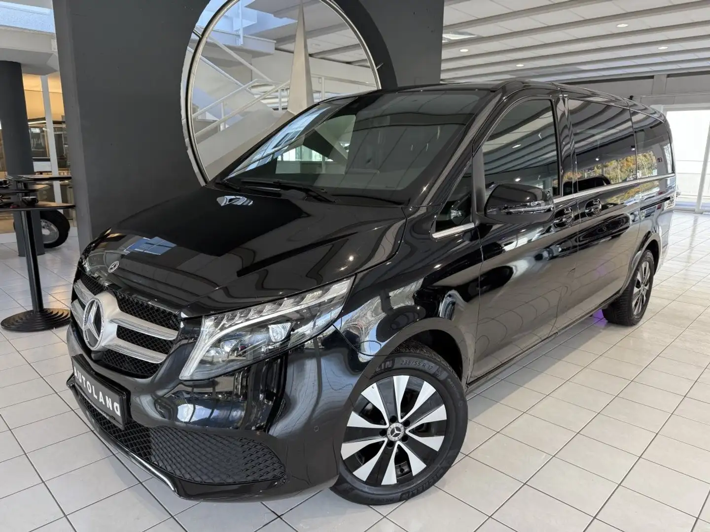 Mercedes-Benz V 250 d AVANTGARDE 4MATIC lang NP 129.000.- Mwst ausw.! Schwarz - 2