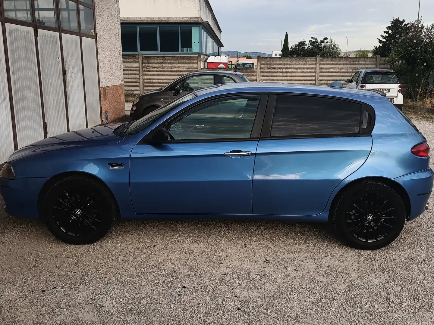 Alfa Romeo 147 147 II 2004 5p 1.6 ts 16v BlackLine 105cv Blu/Azzurro - 1
