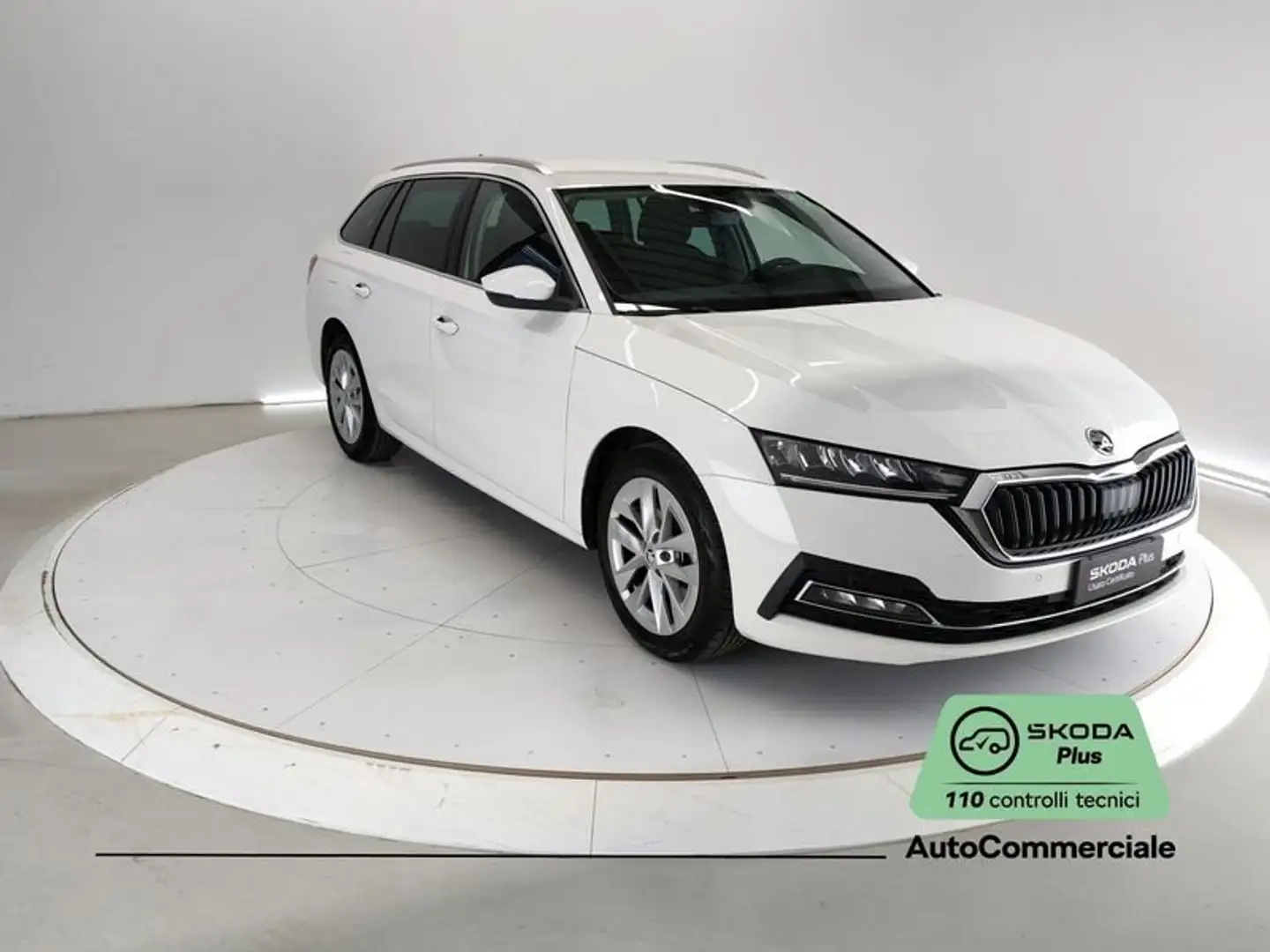 Skoda Octavia Wagon 2.0 TDI SCR Style Bianco - 1