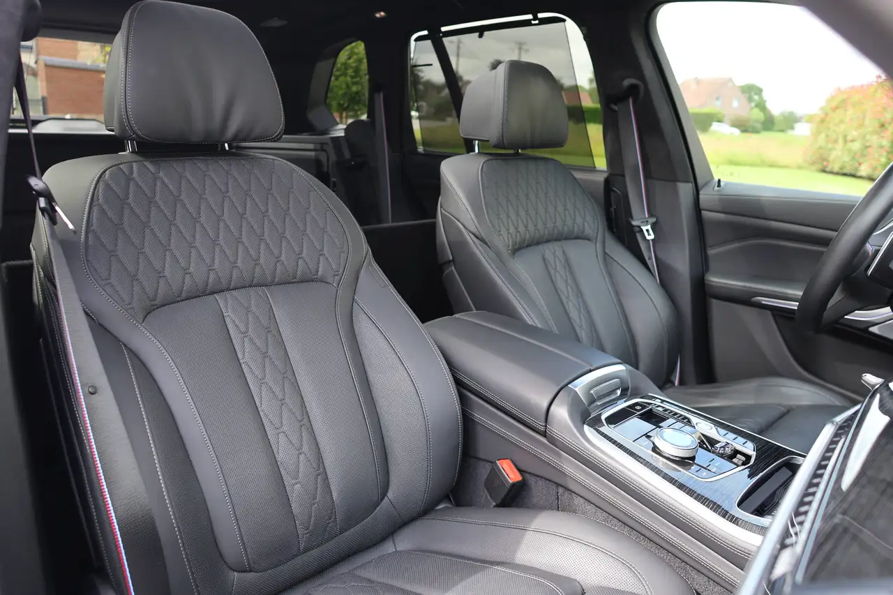BMW X5 M M60i V8 *Utilitaire *Lichte Vracht *Pano *Bowers Wilkins *Comfort seat *Pro suspension *NEW PRICE 148K — foto 3