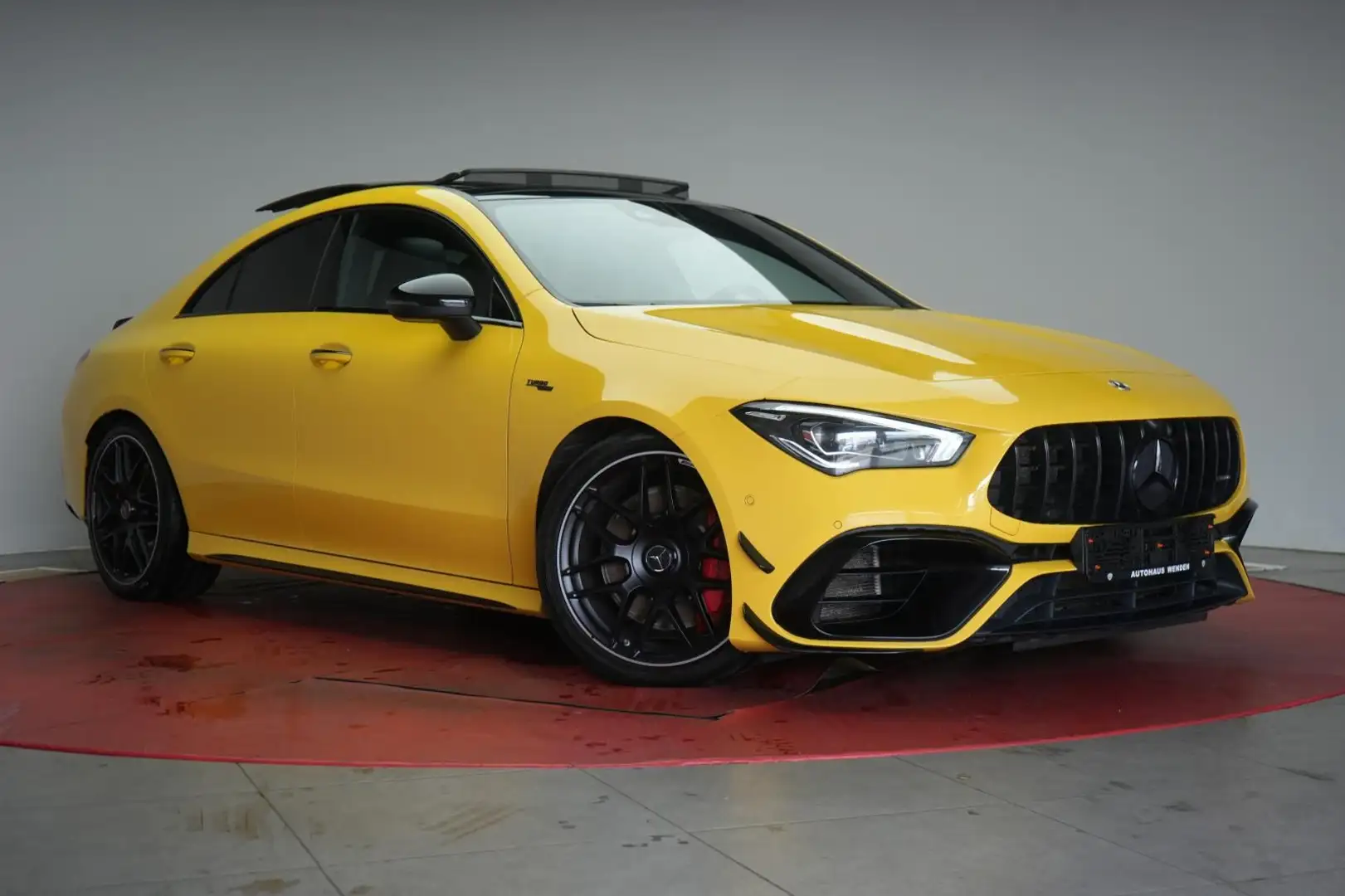 Mercedes-Benz CLA 45 AMG S 4Matic+ Speedshift 8G-DCT Temp/Kame Gelb - 1
