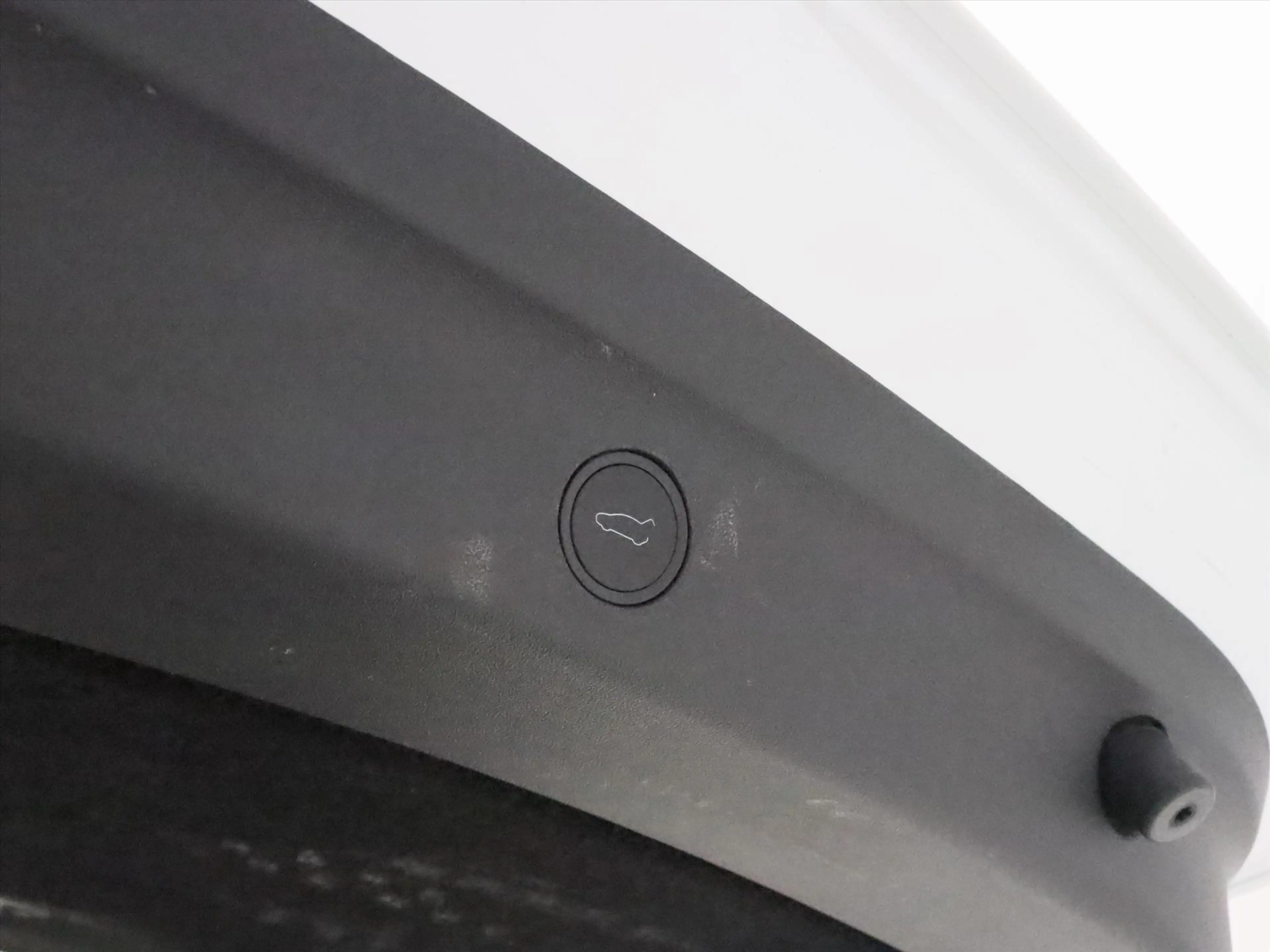Tesla Model Y Standard RWD Plus 299pk 95% SoH [ TREKHAAK+AMD RYZ — photo 41