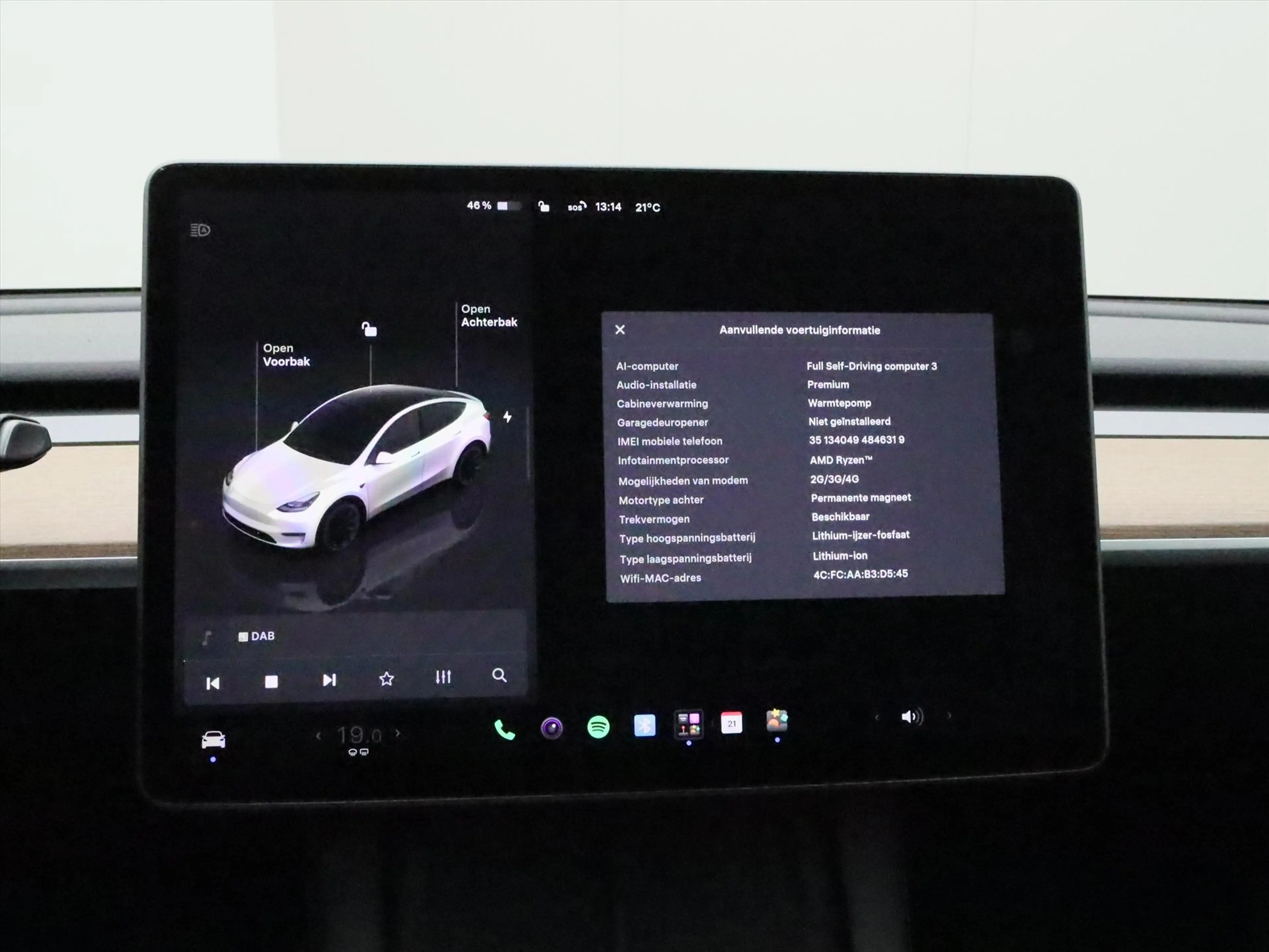 Tesla Model Y Standard RWD Plus 299pk 95% SoH [ TREKHAAK+AMD RYZ — photo 28