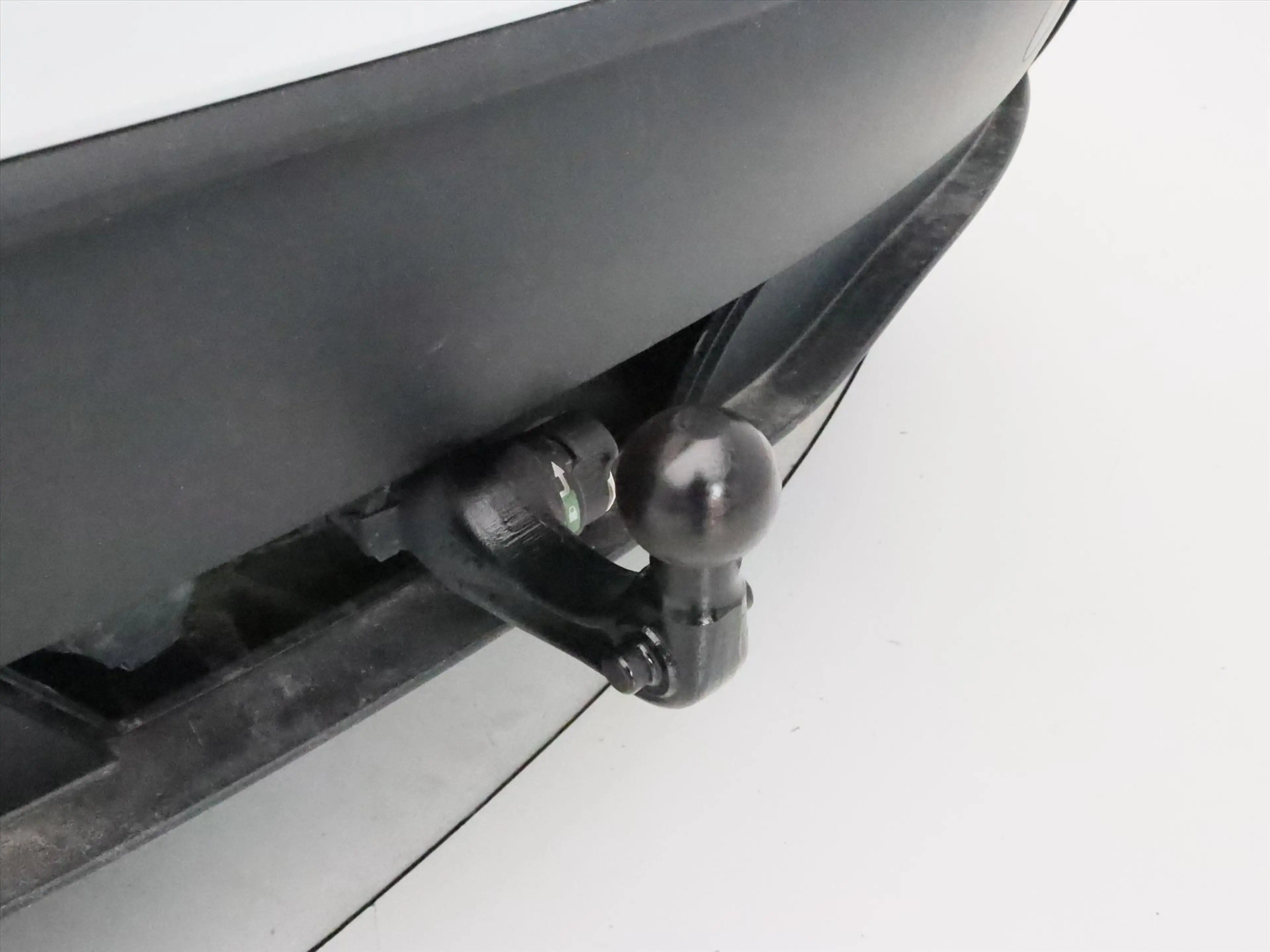 Tesla Model Y Standard RWD Plus 299pk 95% SoH [ TREKHAAK+AMD RYZ — photo 38