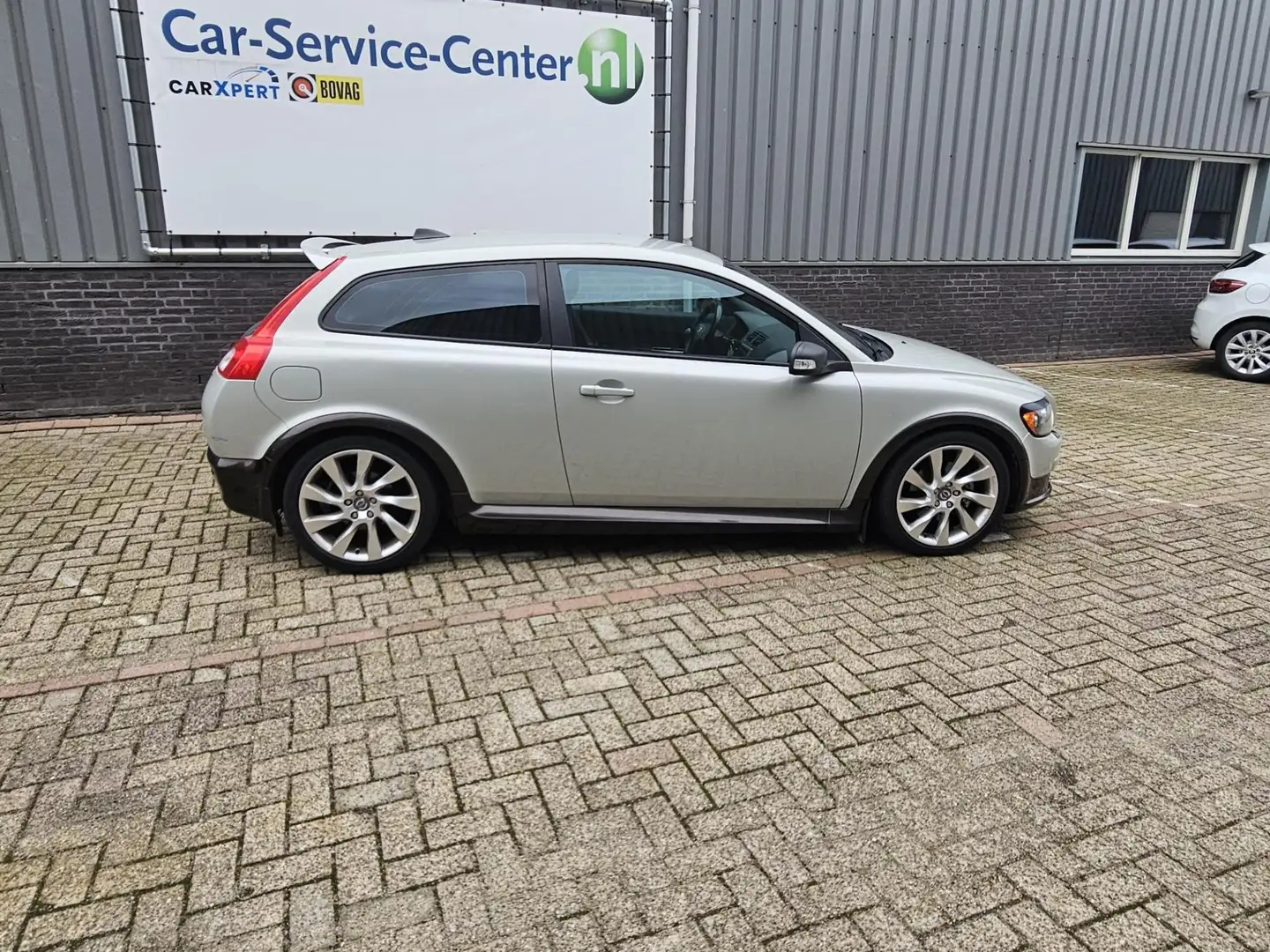 Volvo C30 2.5 T5 Momentum incl 3 maanden garantie Wit - 2