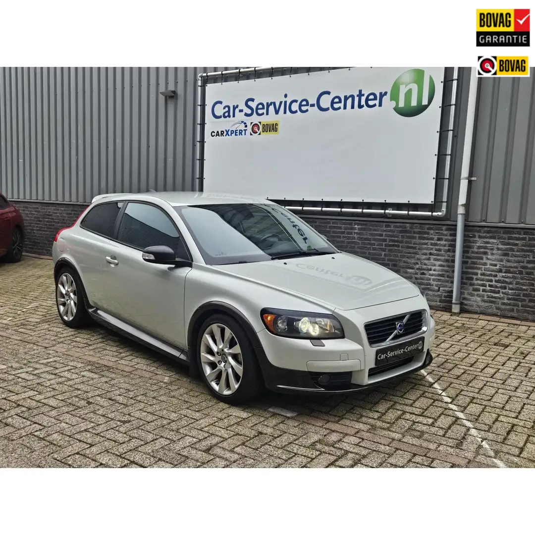 Volvo C30 2.5 T5 Momentum incl 3 maanden garantie Wit - 1