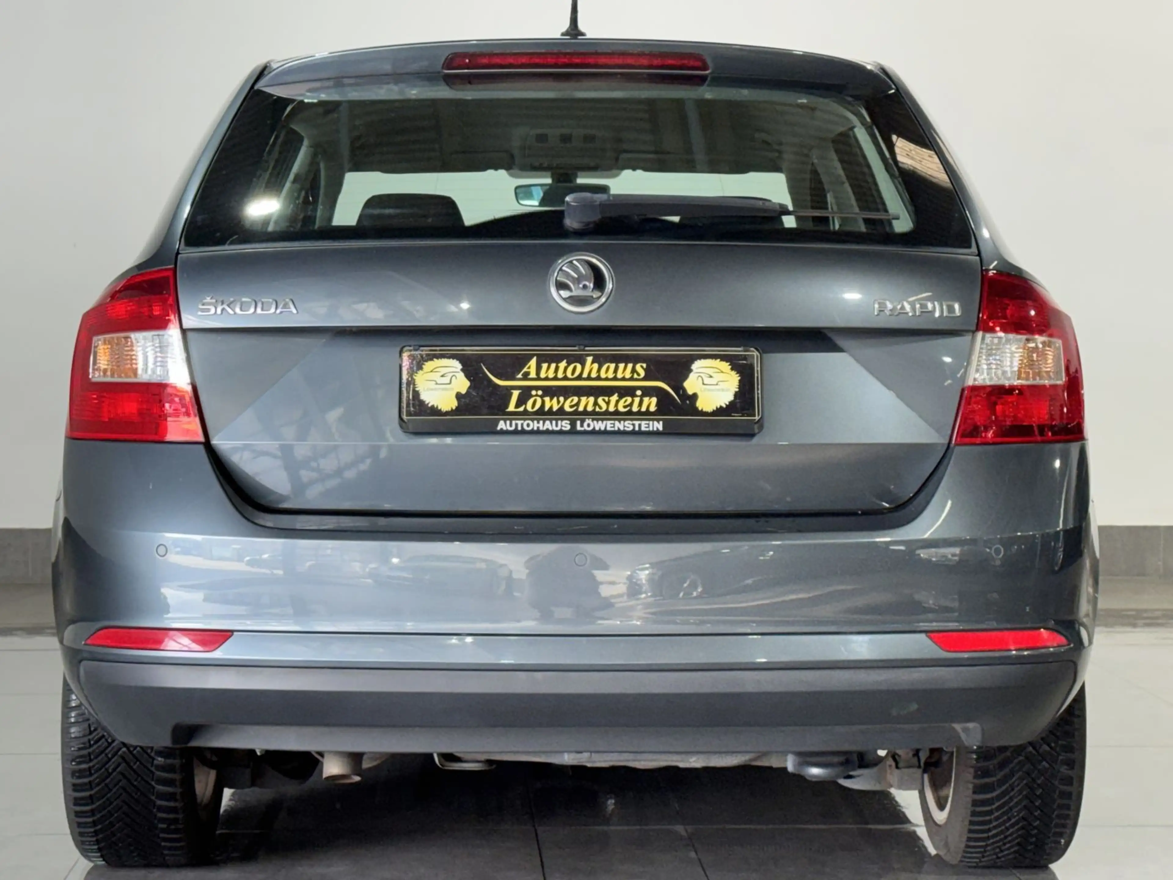 Skoda Rapid/Spaceback Style*2.HAND*DSG*KLIMA*SHZ*PDC*BLUETOOTH* — photo 5