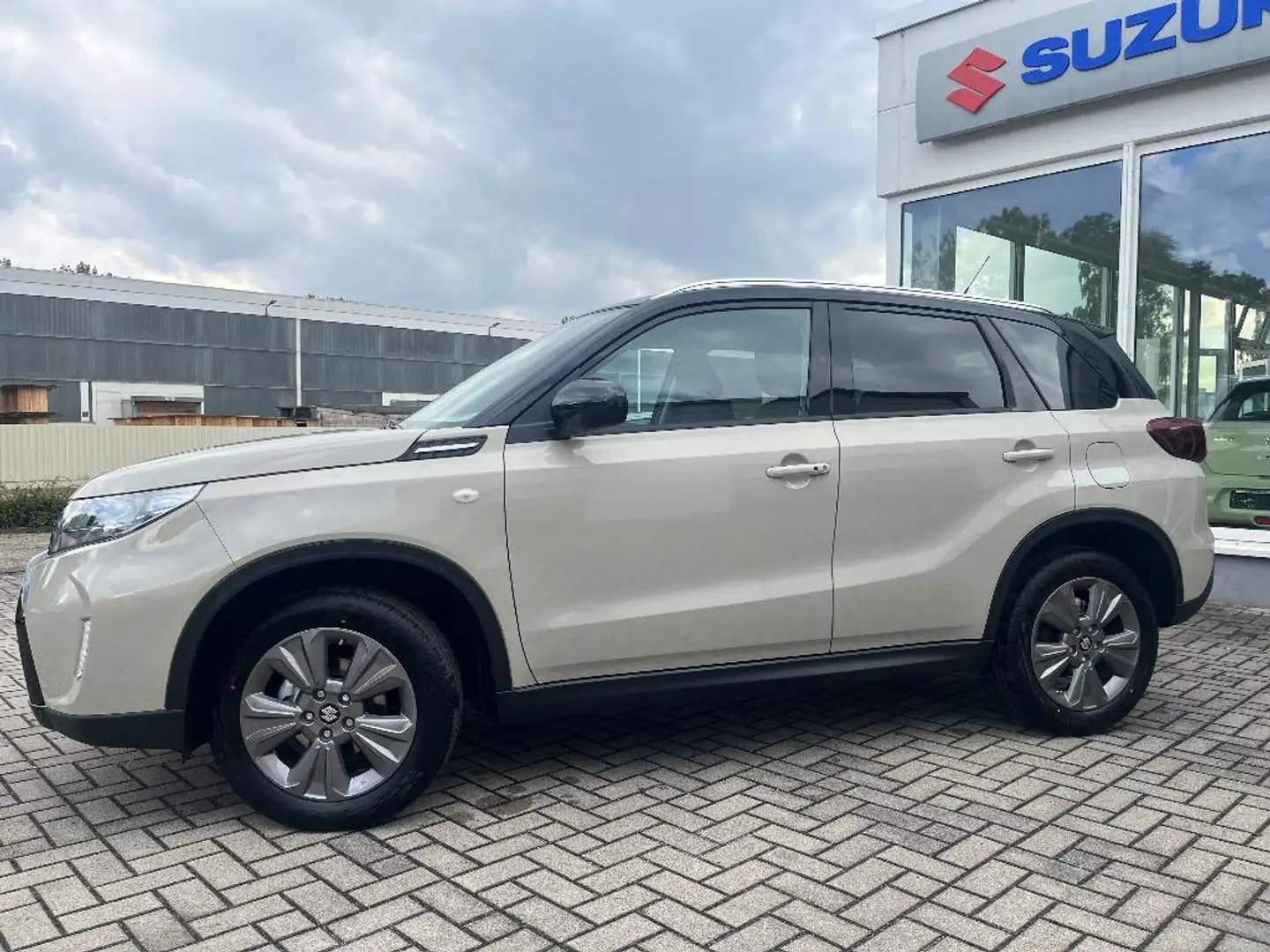 Suzuki Vitara 1,4 AT Comfort (SAV) Beige - 2