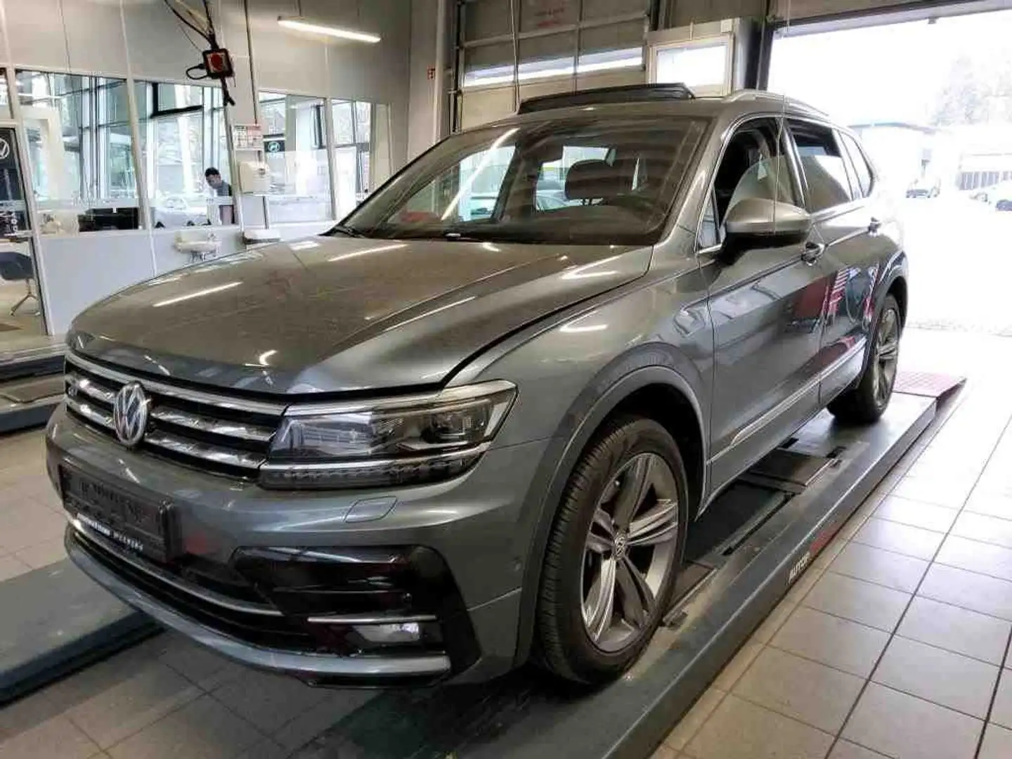 Volkswagen Tiguan Allspace 2.0 TDI DSG 4x4 R-LINE *AHK *DynAUDIO *PANO *ACC Gris - 2